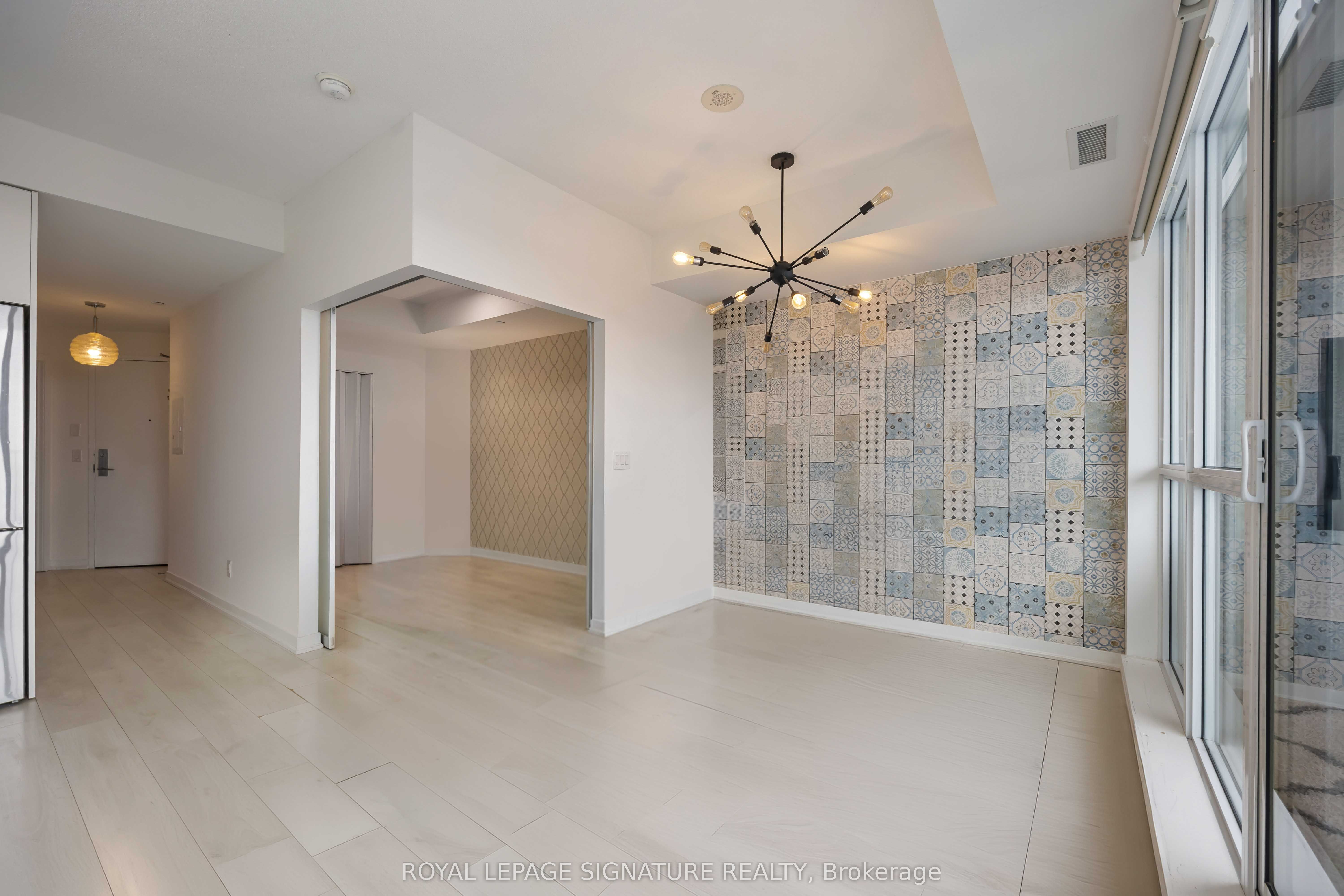 51 East Liberty Street 2215, Toronto, ON M6K 3P8 photo 5