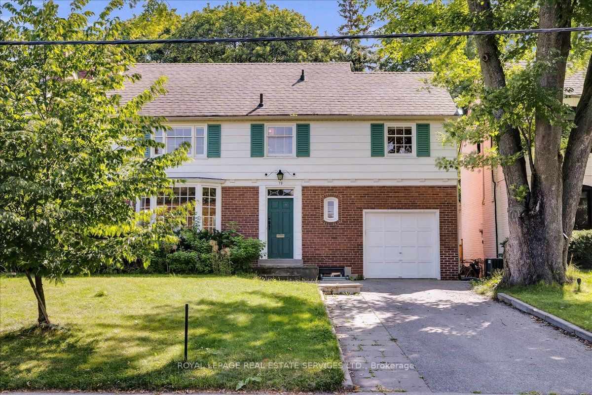 19 Strathgowan Crescent, Toronto, ON M4N 2Z6 photo 2