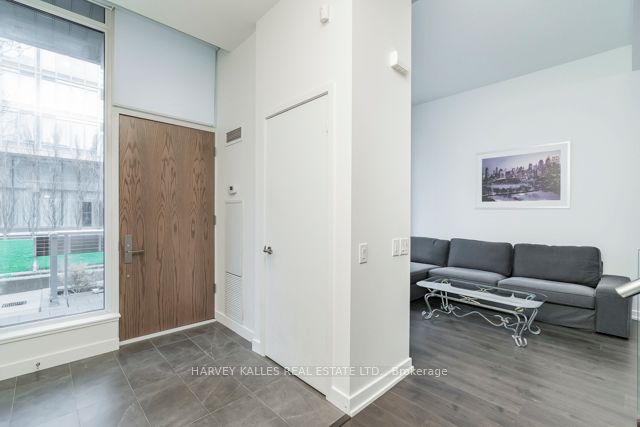 121 McMahon Drive TH12, Toronto, ON M2K 0C2 photo 2