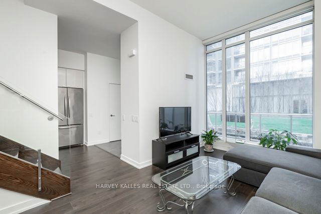 121 McMahon Drive TH12, Toronto, ON M2K 0C2 photo 4