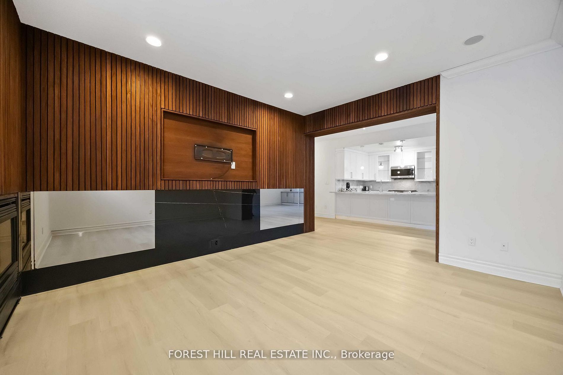 42 Cotswold Crescent Lower, Toronto, ON M2P 1N2 photo 5