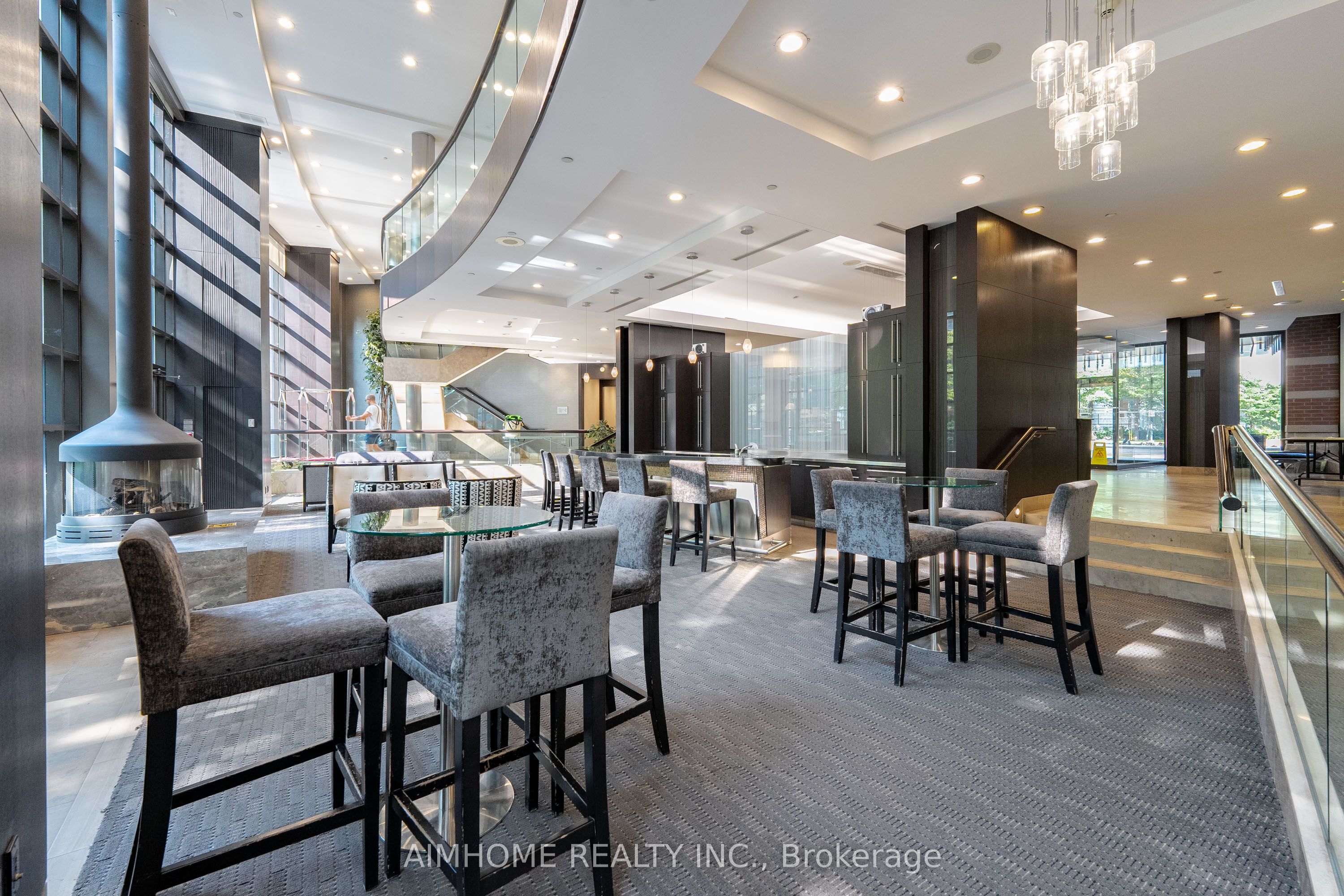 23 Sheppard Avenue 2104, Toronto, ON M2N 0C8 photo 3