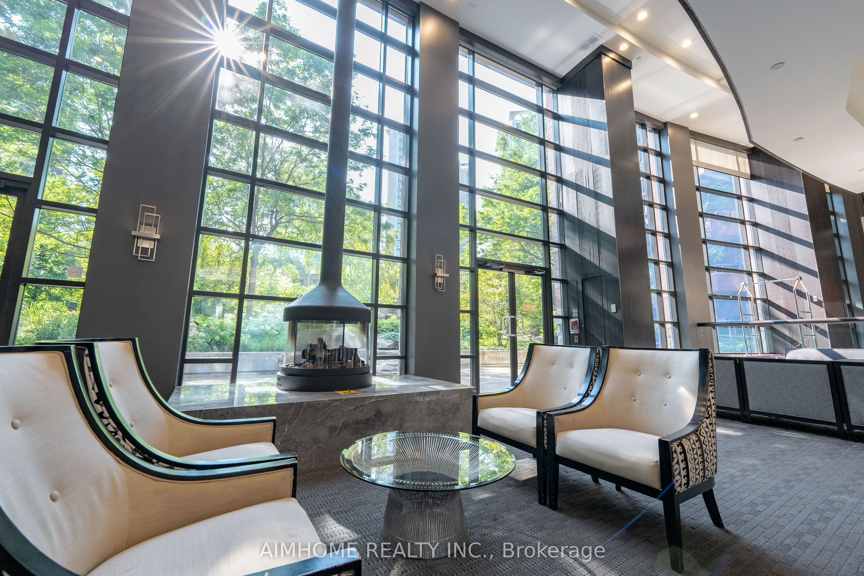 23 Sheppard Avenue 2104, Toronto, ON M2N 0C8 photo 4