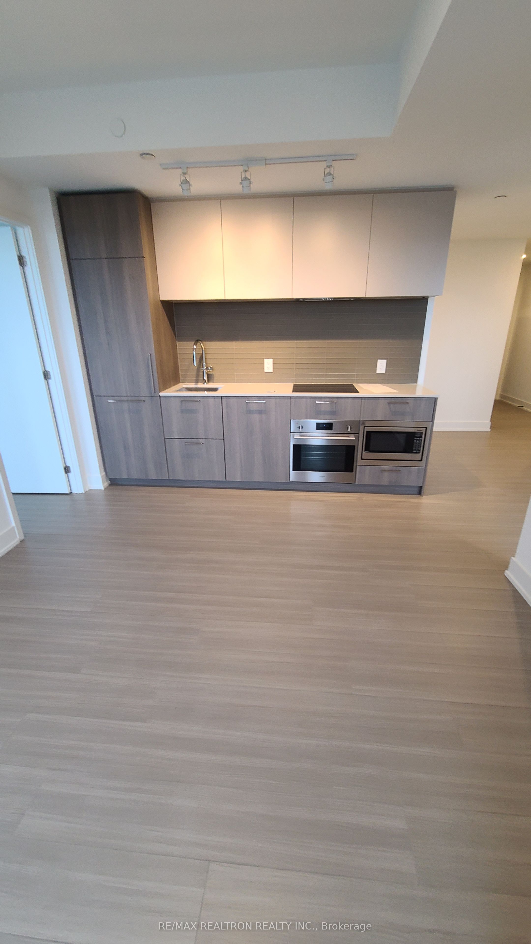 36 Olive Avenue 1009, Toronto, ON M2N 0M4 photo 5
