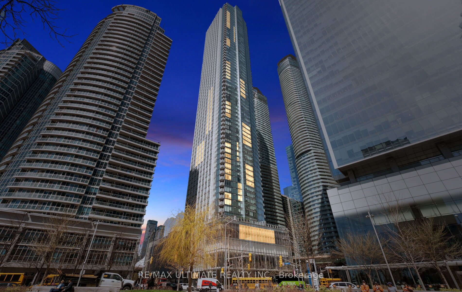 10 York Street 3612, Toronto, ON M5J 0E1