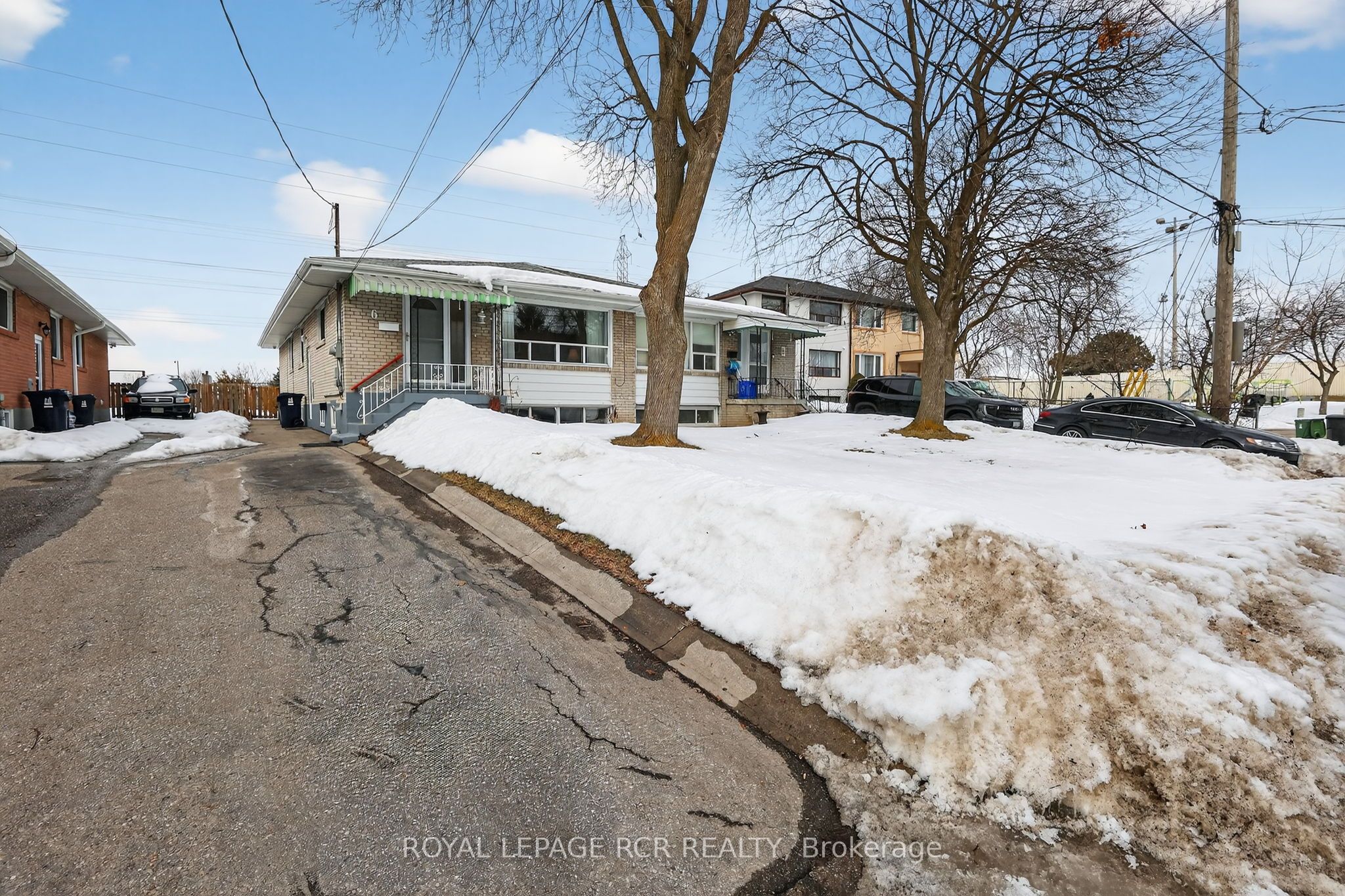 6 Ailsa Craig Court, Toronto, ON M2R 2B8 photo 2