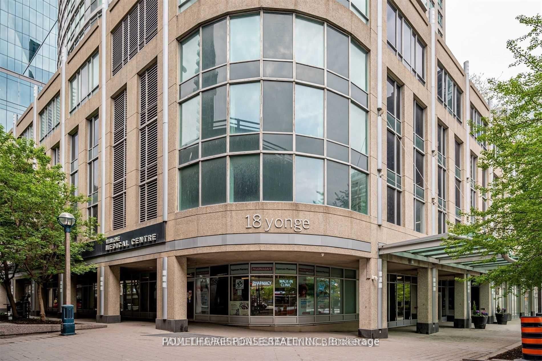 18 Yonge Street 1606, Toronto, ON M5E 1Z8 photo 2