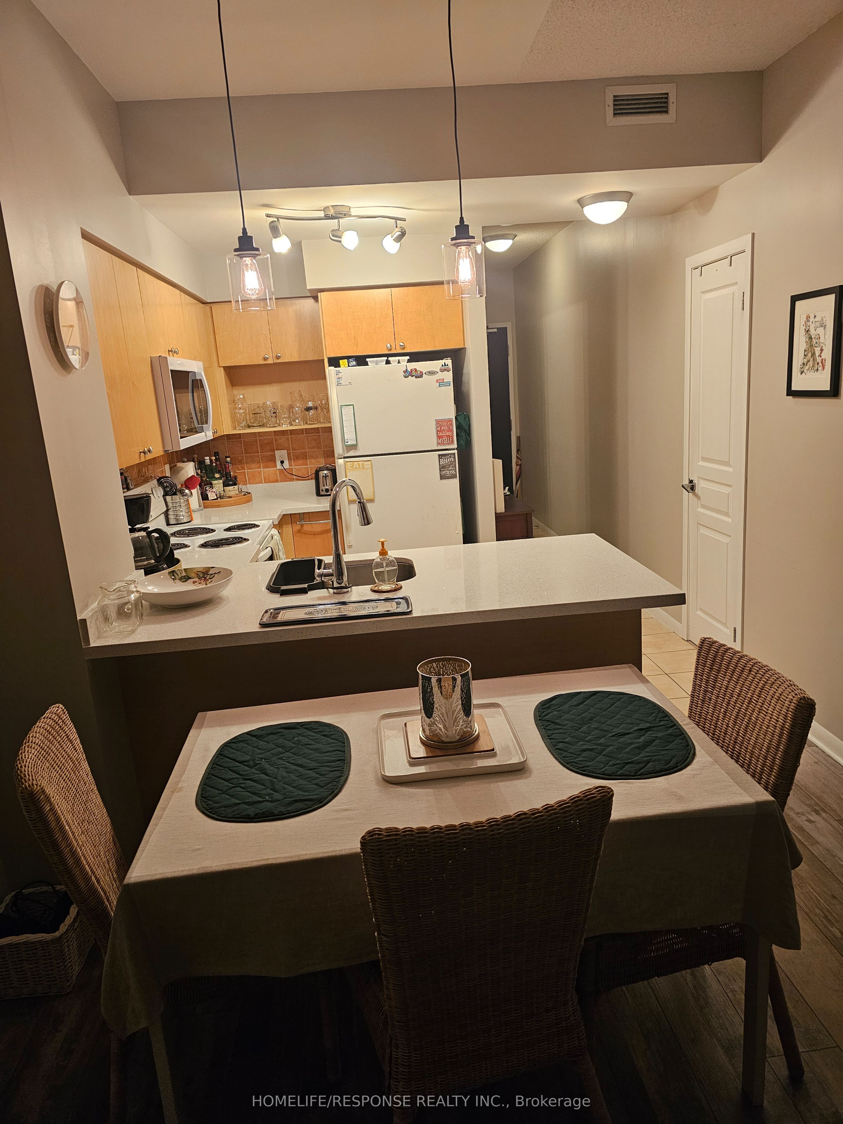 18 Yonge Street 1606, Toronto, ON M5E 1Z8 photo 5