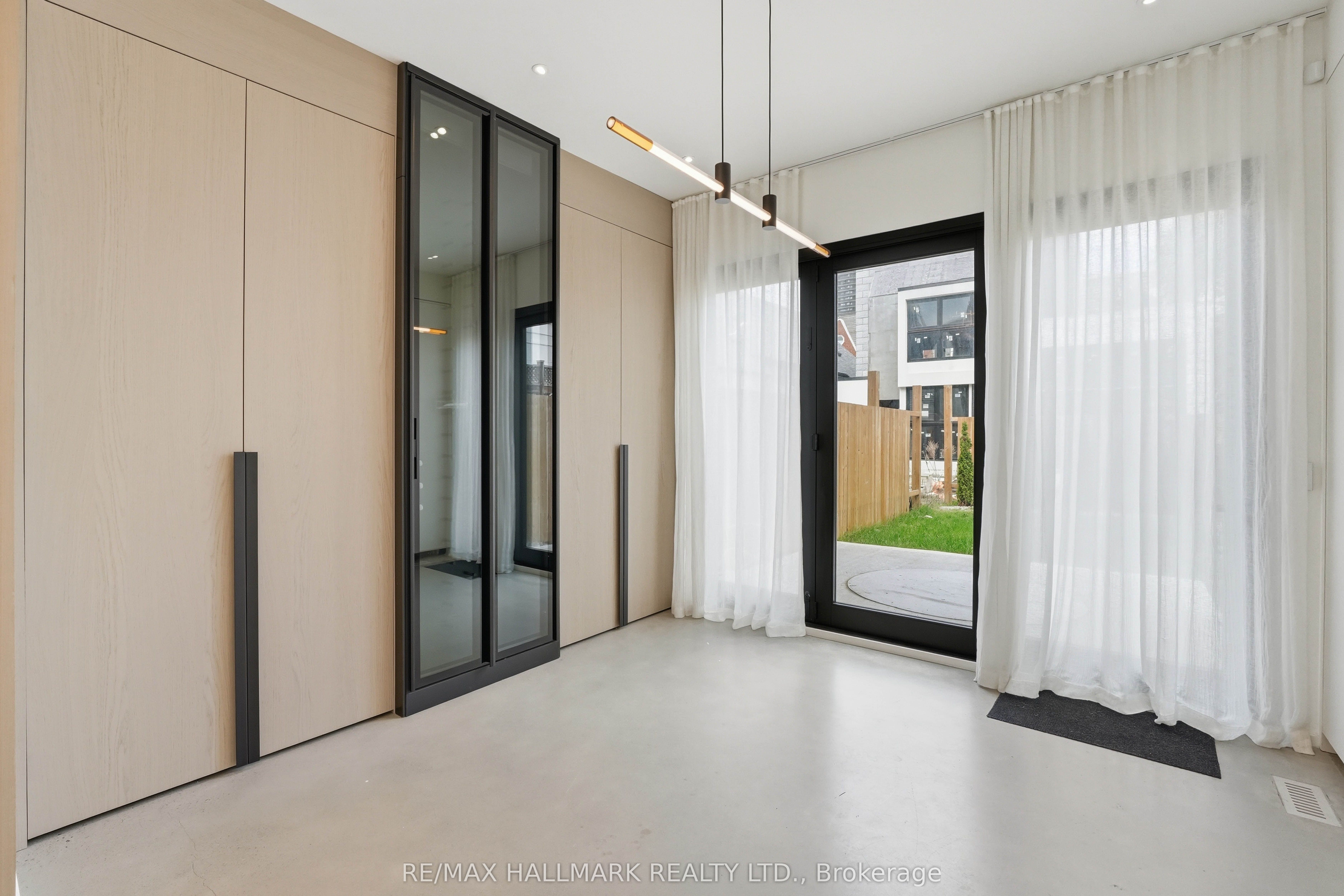48 Shaftesbury Avenue, Toronto, ON M4T 1A2 photo 2