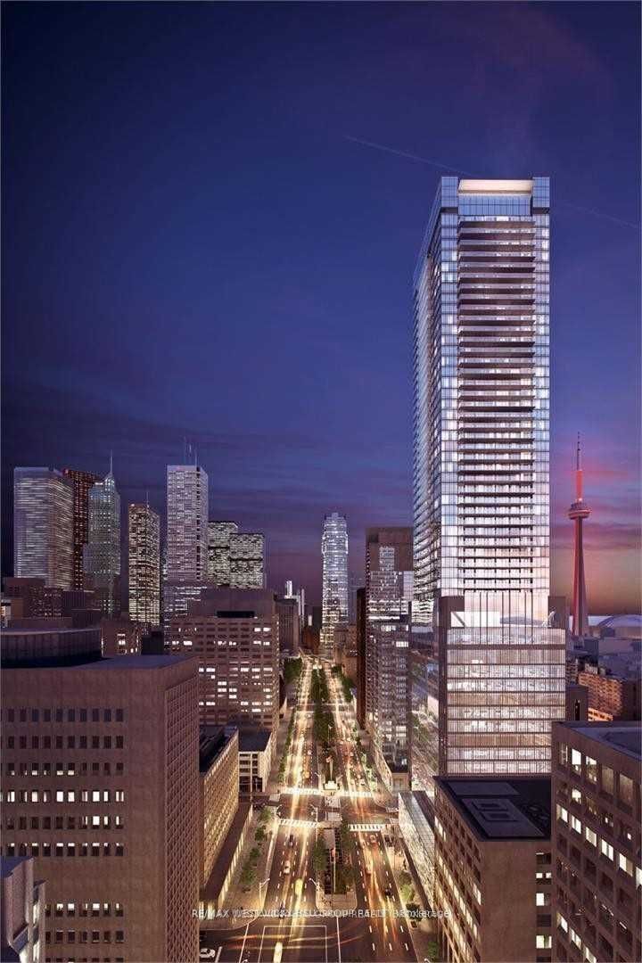 488 University Avenue 5302, Toronto, ON M5G 0C1