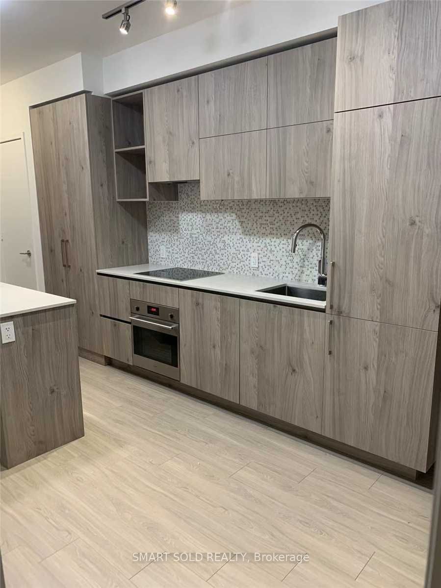 1 Yorkville Avenue 4601, Toronto, ON M4W 1L1 photo 3