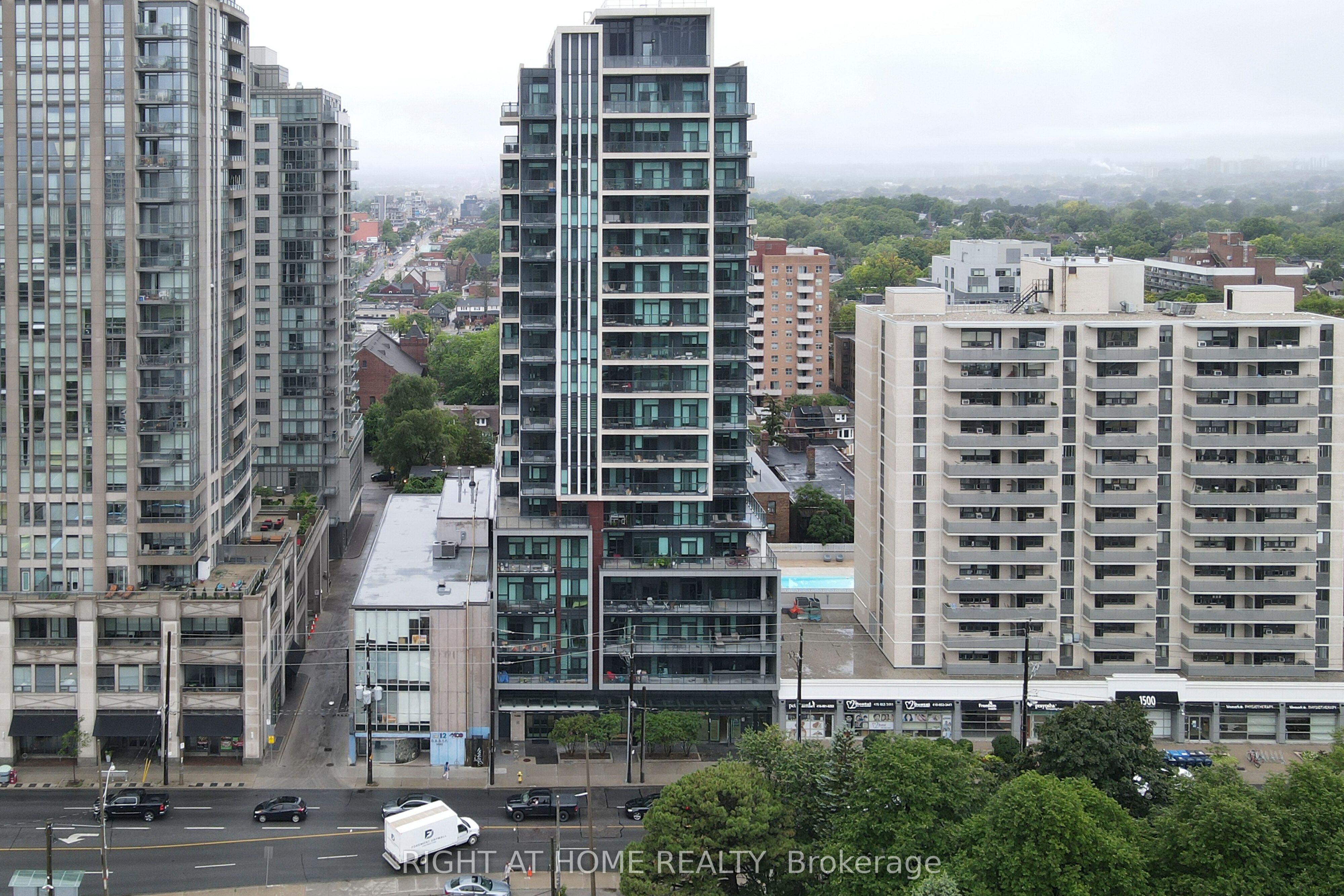 1486 Bathurst Street 1303, Toronto, ON M5P 3G9