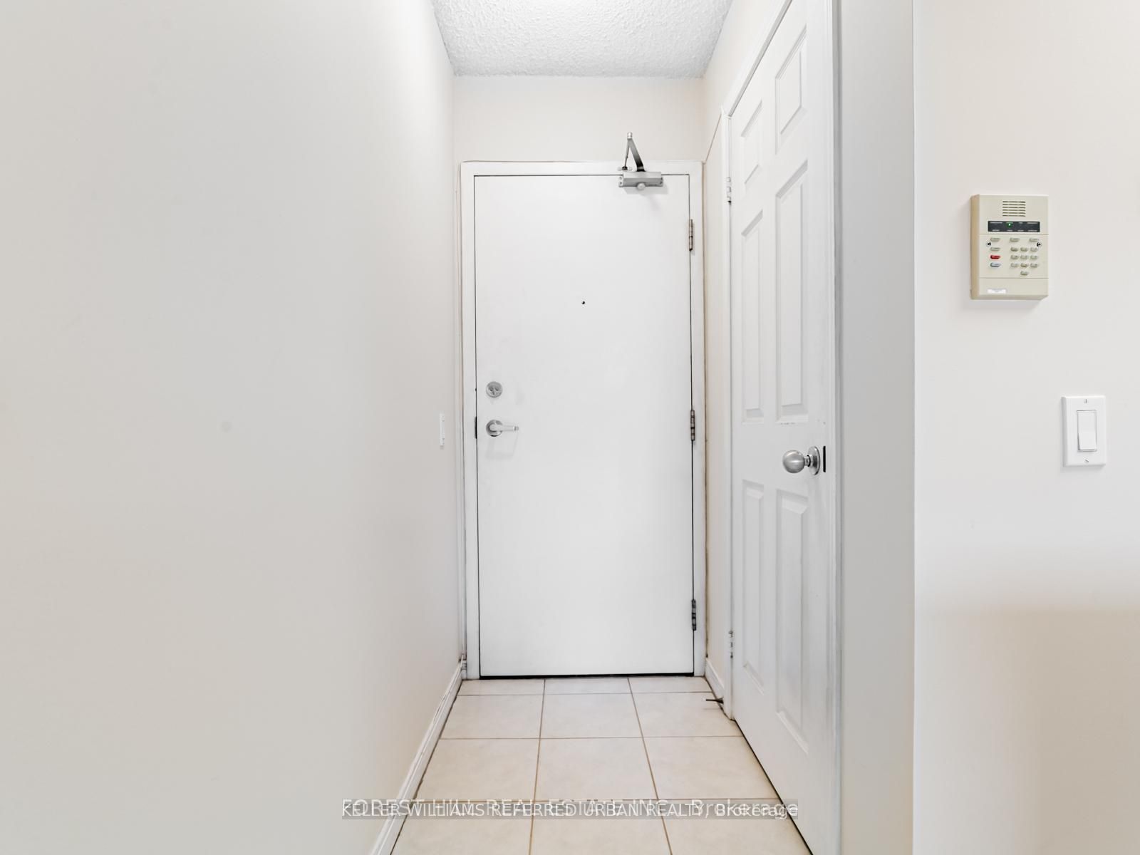30 Harrison Garden Boulevard 1501, Toronto, ON M2N 7A9 photo 2