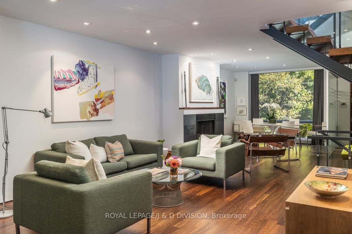44 Standish Avenue, Toronto, ON M4W 3B1 photo 4