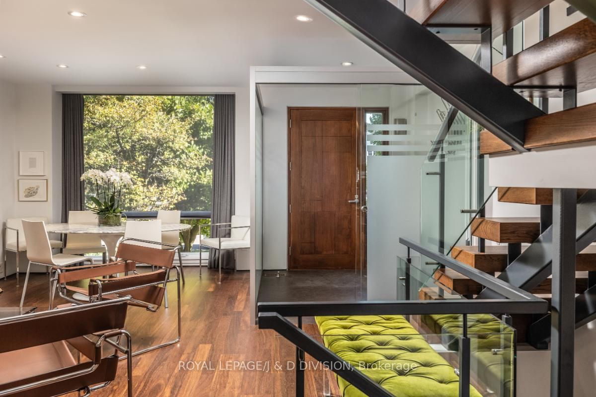 44 Standish Avenue, Toronto, ON M4W 3B1 photo 5