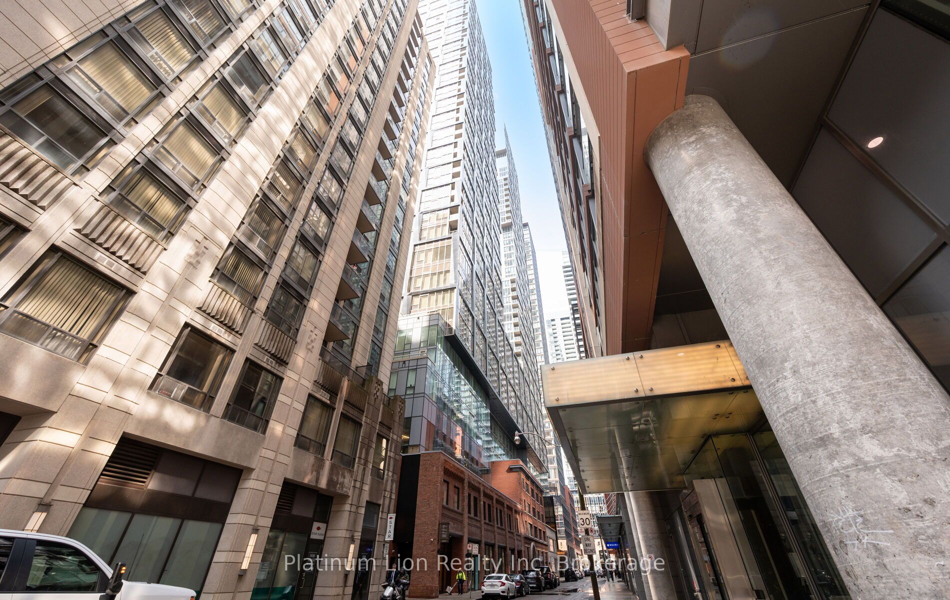 15 Mercer Street 620, Toronto, ON M5V 1H2 photo 3