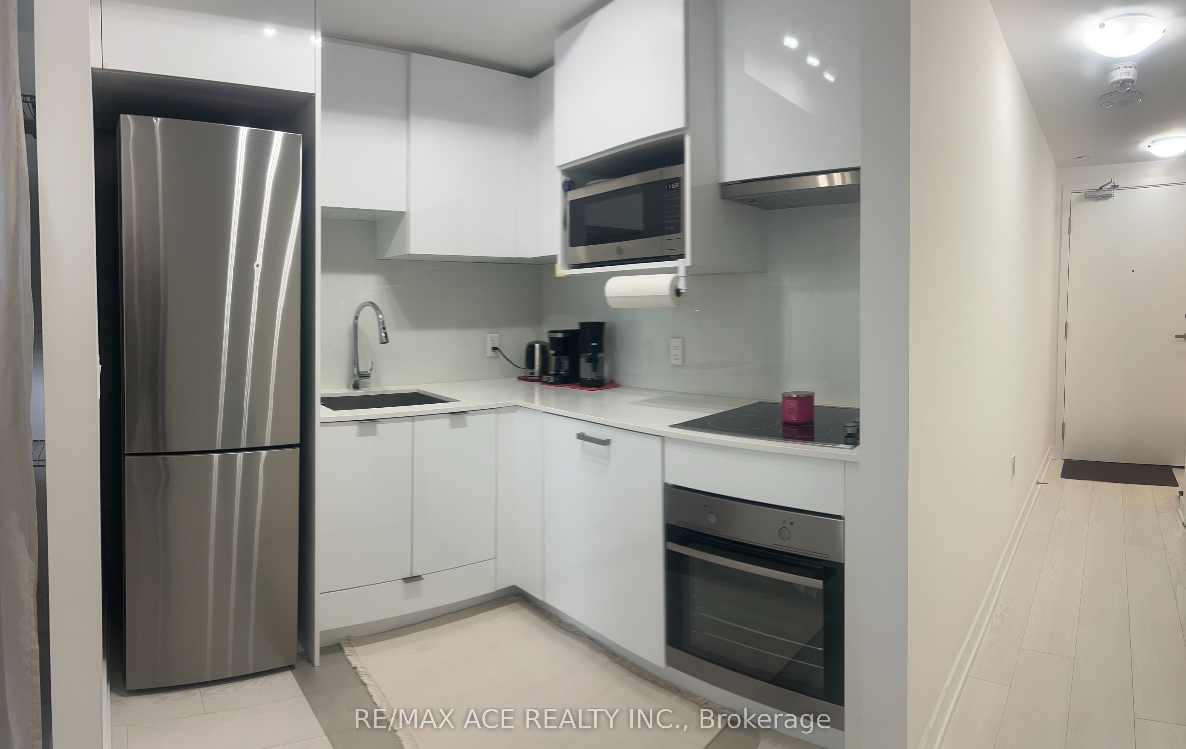 195 Redpath Avenue 2314, Toronto, ON M4P 0E4 photo 4