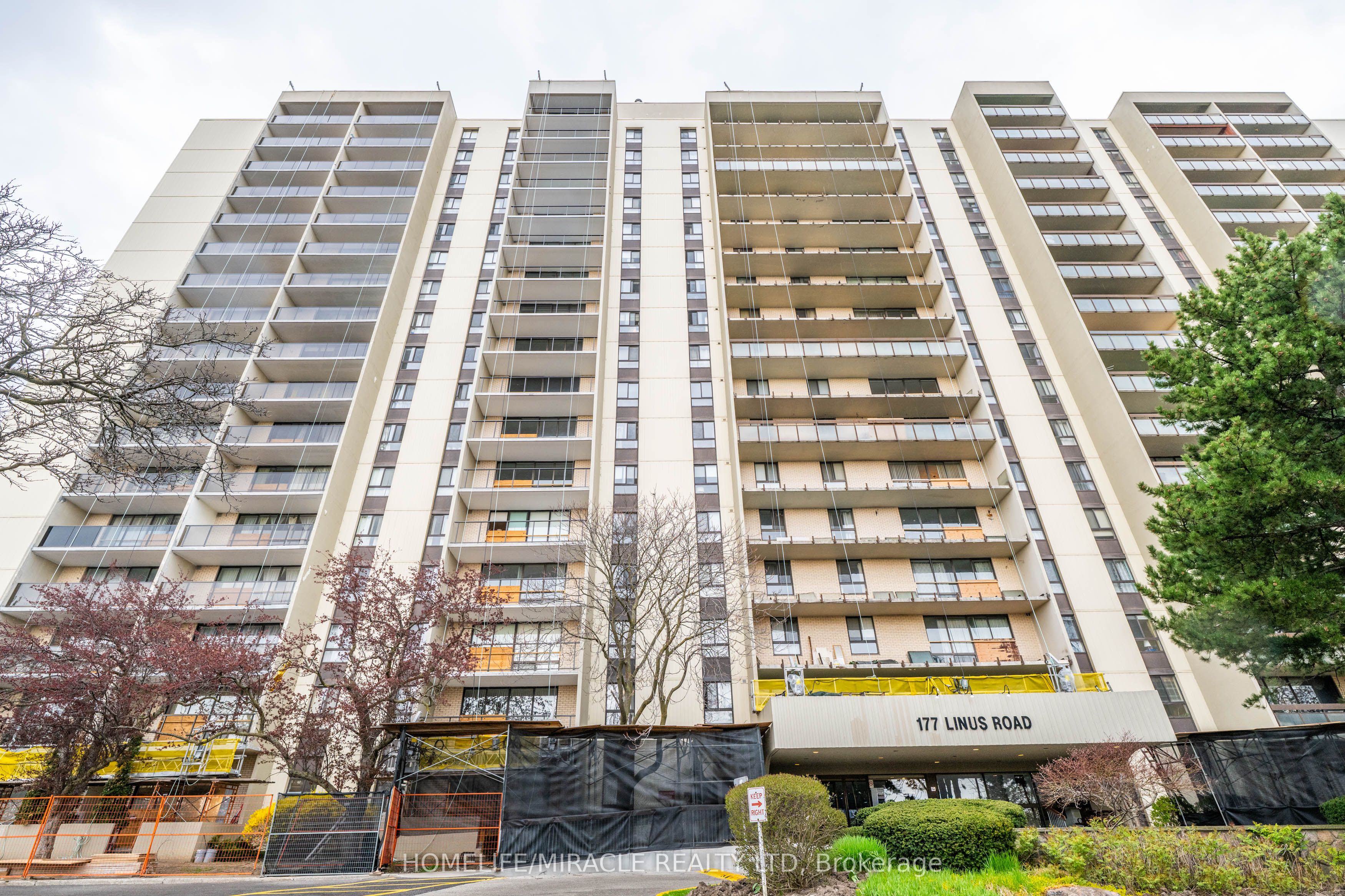 177 Linus Road 905, Toronto, ON M2J 4S5 photo 2