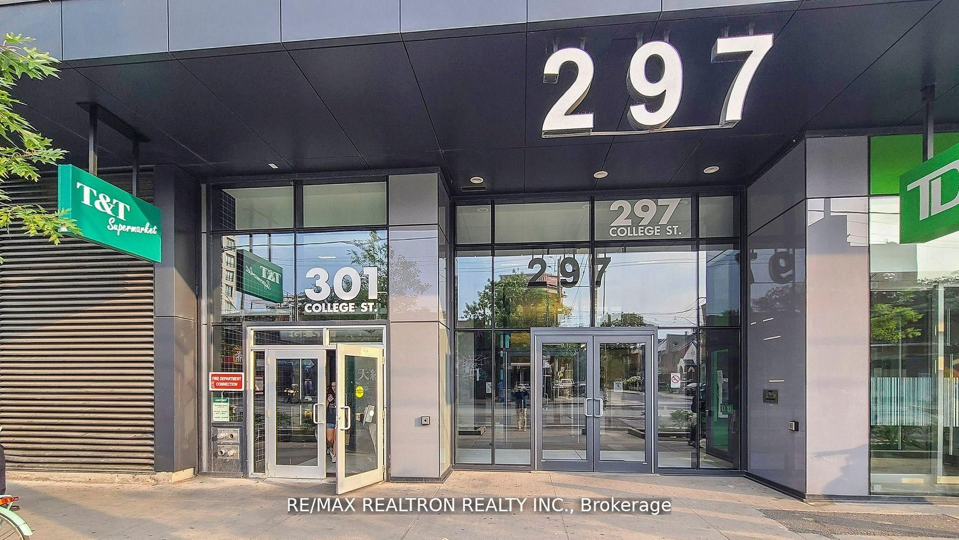 297 College Street 917, Toronto, ON M5T 1S2 photo 2