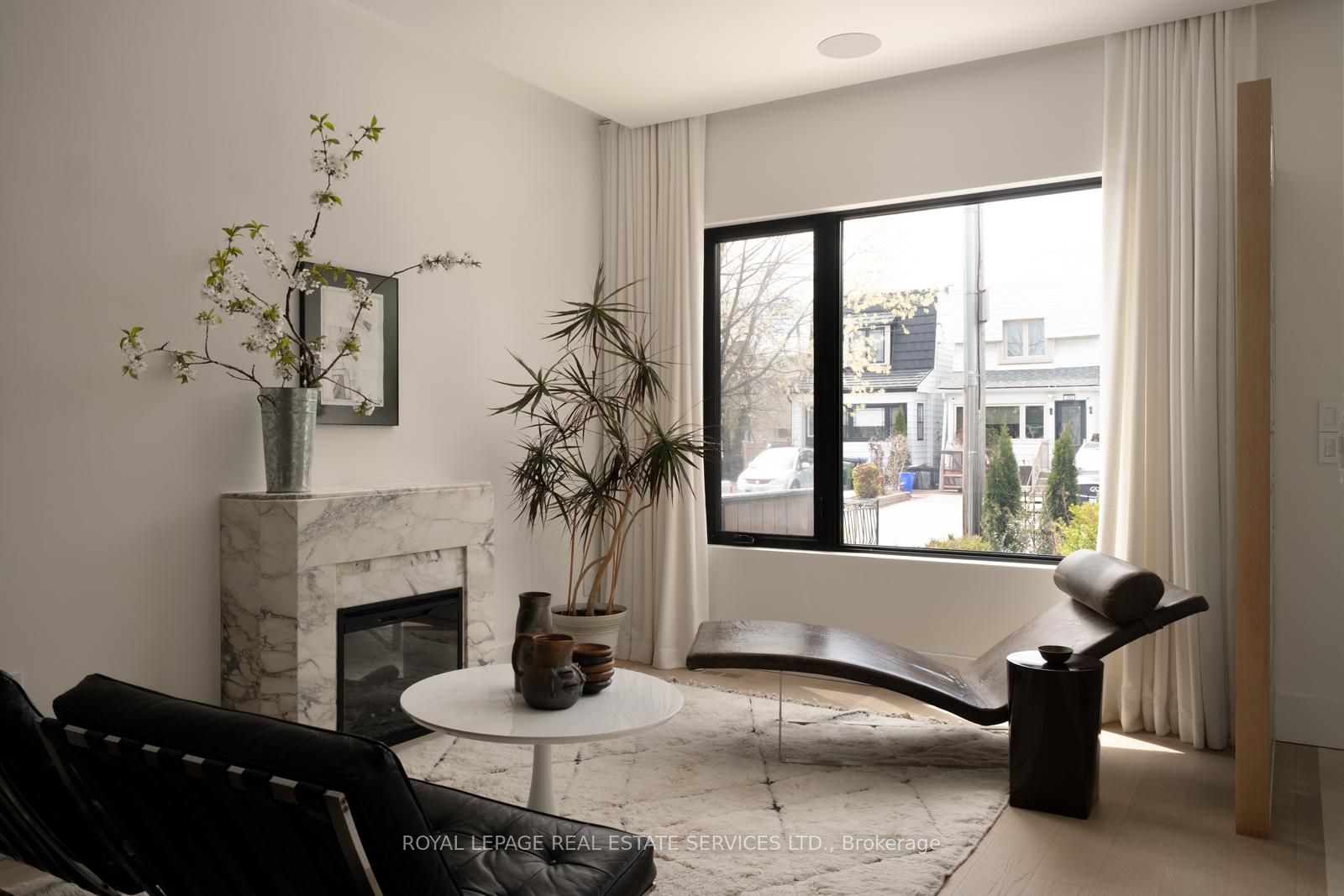 393A Arlington Avenue, Toronto, ON M6C 3A1 photo 4