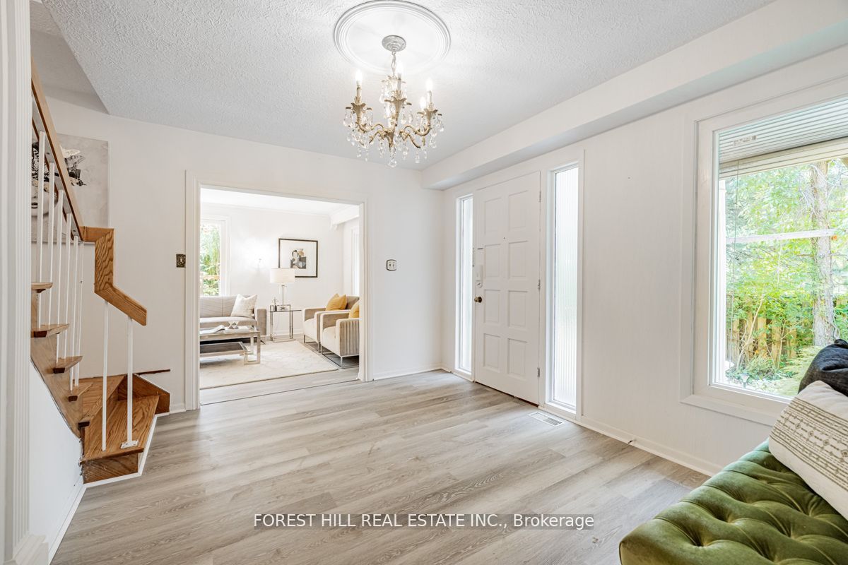 2977 Bayview Avenue, Toronto, ON M2K 1E9 photo 3
