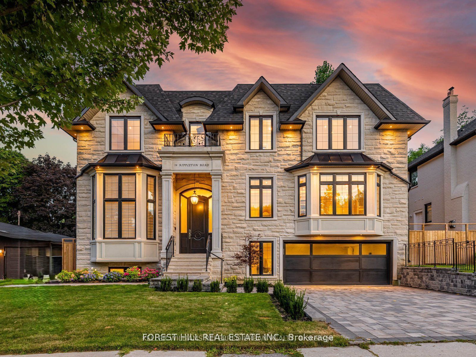 39 Rippleton Road, Toronto, ON M3B 1H4