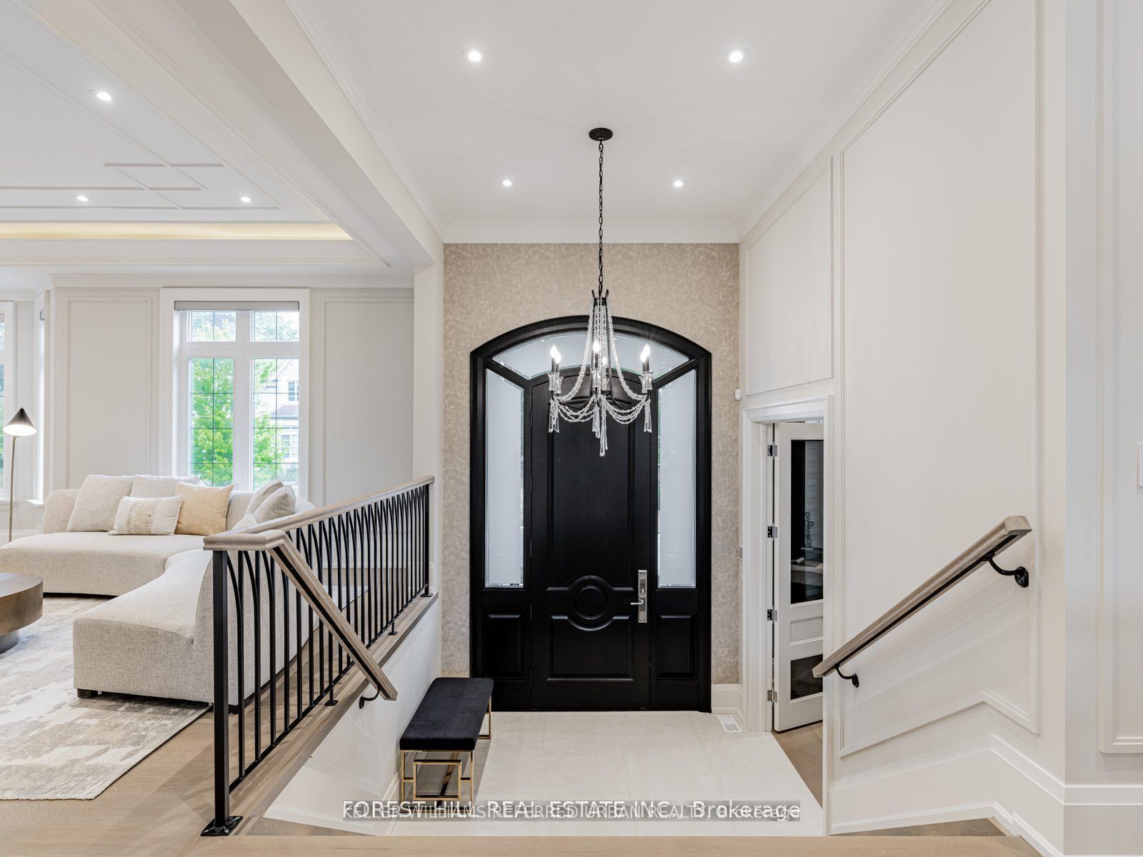 39 Rippleton Road, Toronto, ON M3B 1H4 photo 3