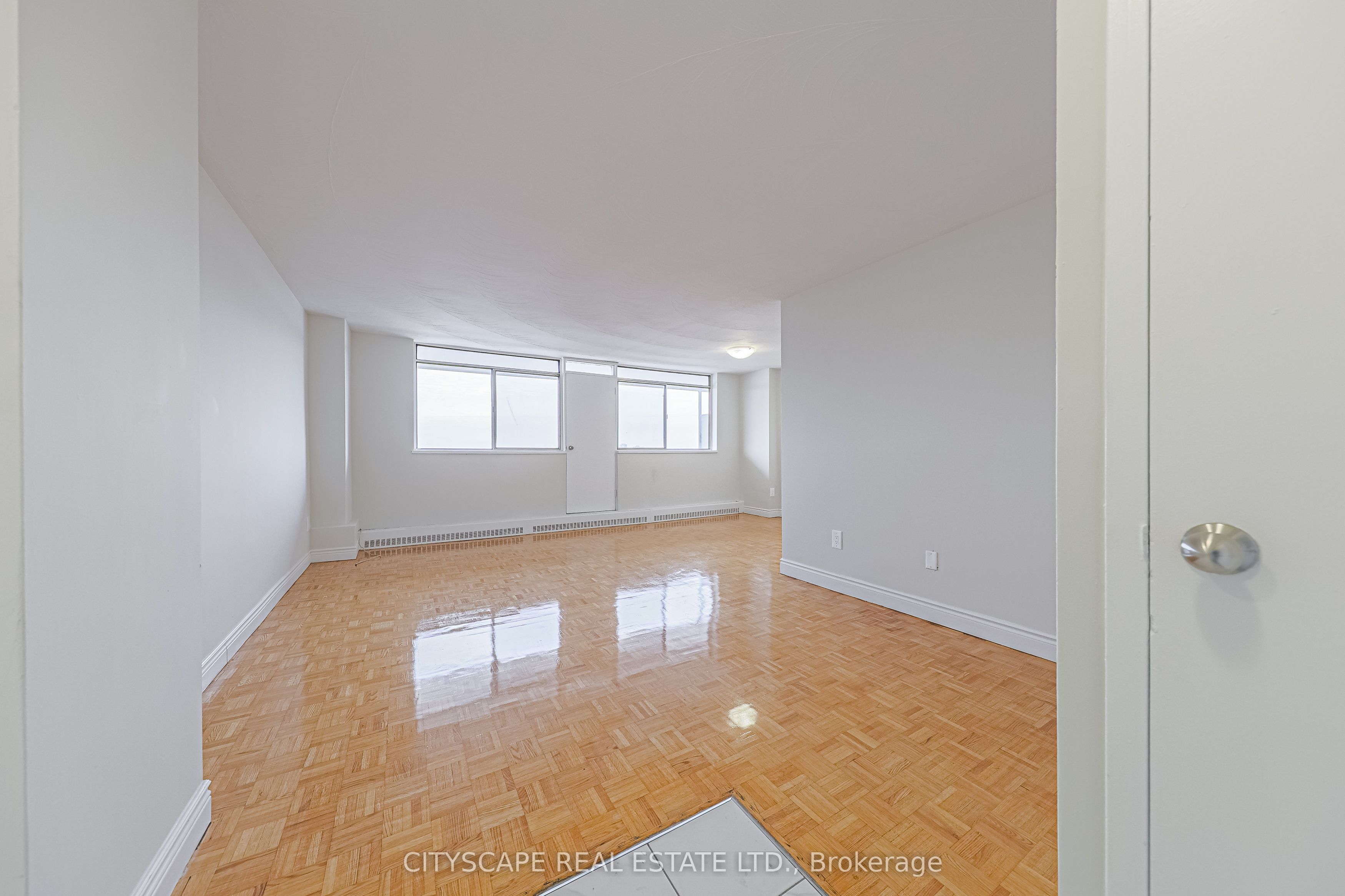 100 Rowena Drive 603, Toronto, ON M3A 1P9 photo 4
