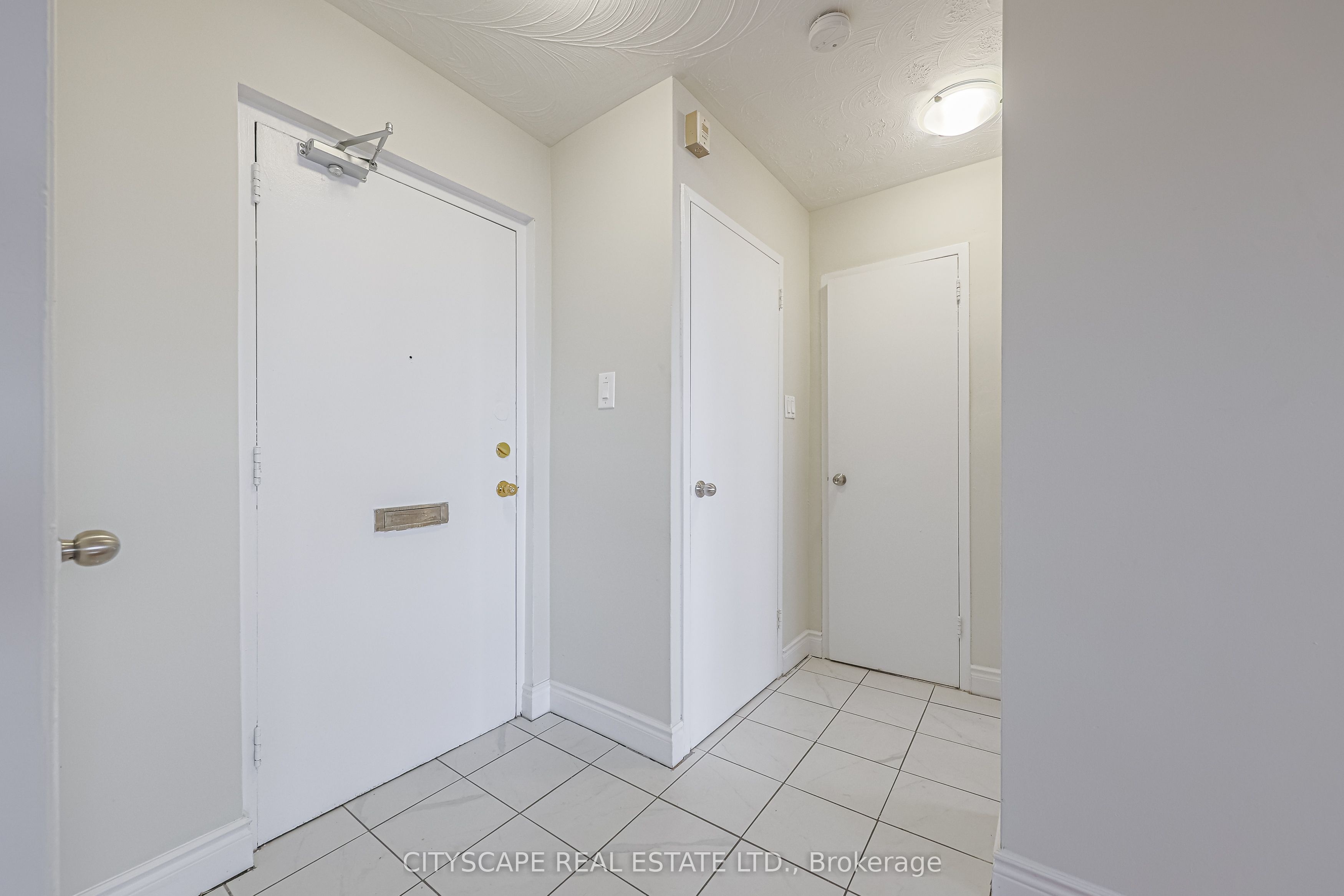 100 Rowena Drive 603, Toronto, ON M3A 1P9 photo 5
