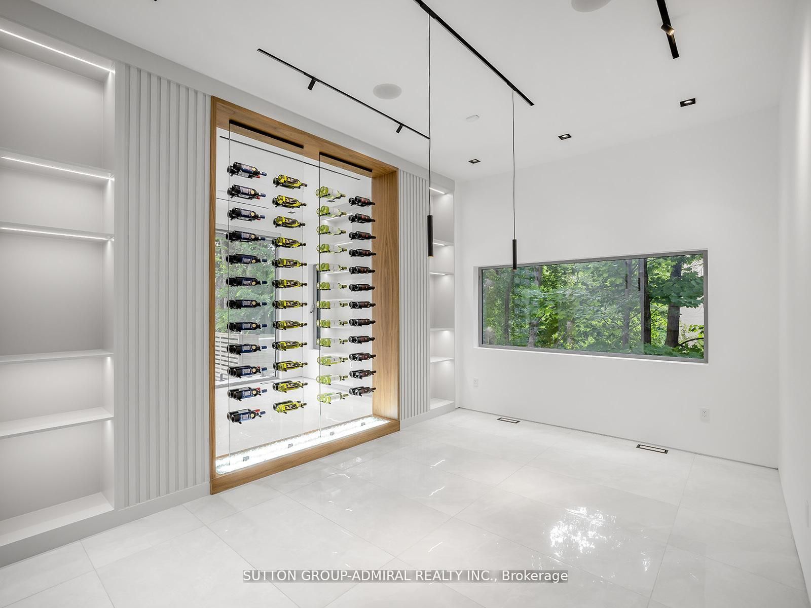 157 Old Forest Hill Road, Toronto, ON M5N 2N7 photo 4