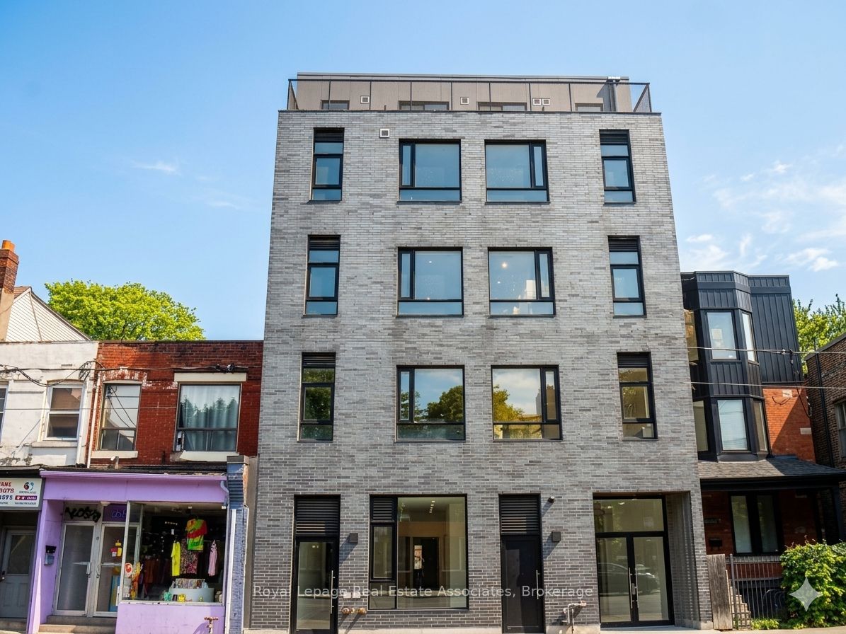 1000 Bathurst Street 401, Toronto, ON M5R 3G7