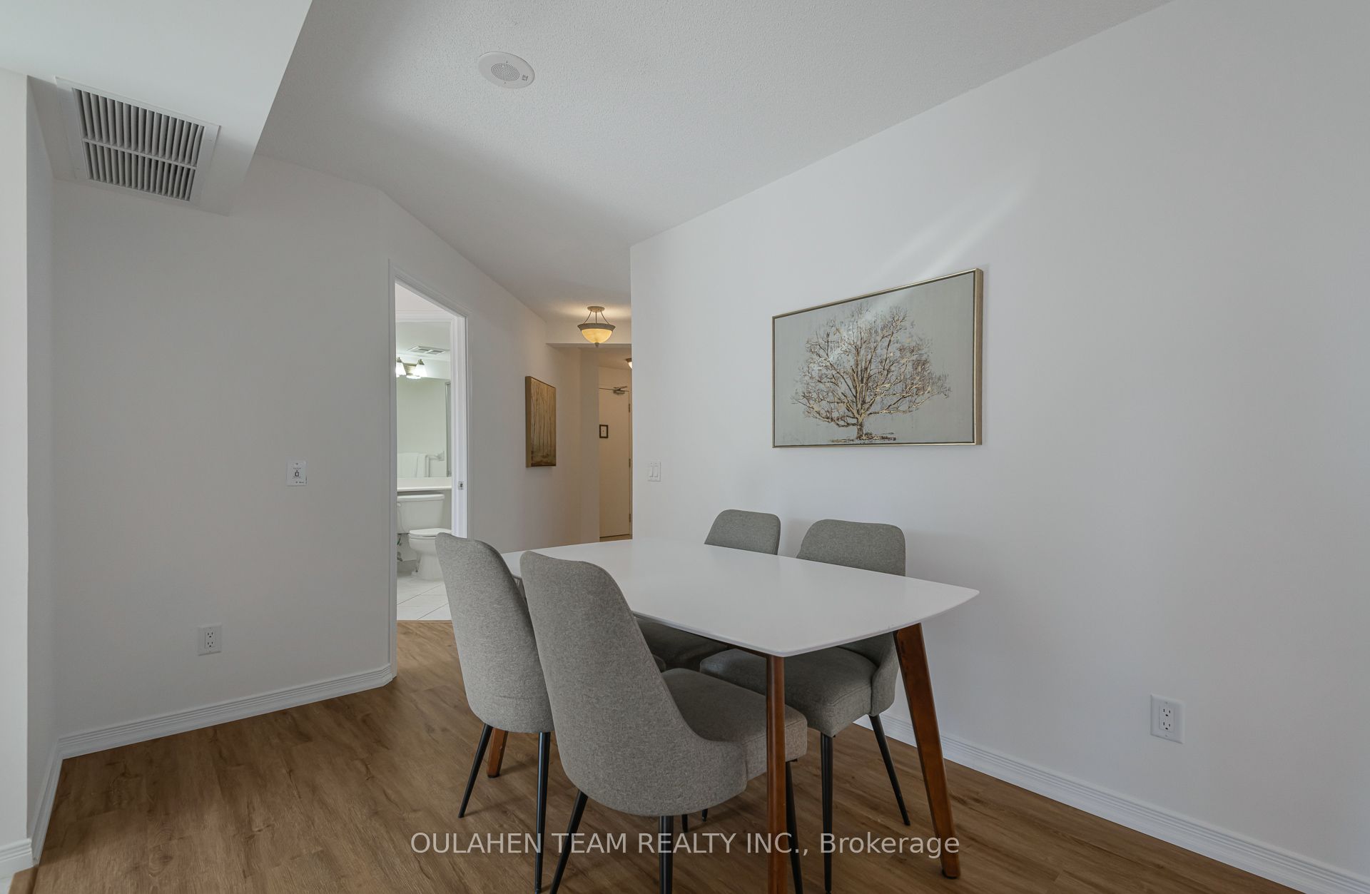 155 Beecroft Road 915, Toronto, ON M2N 7C6 photo 4