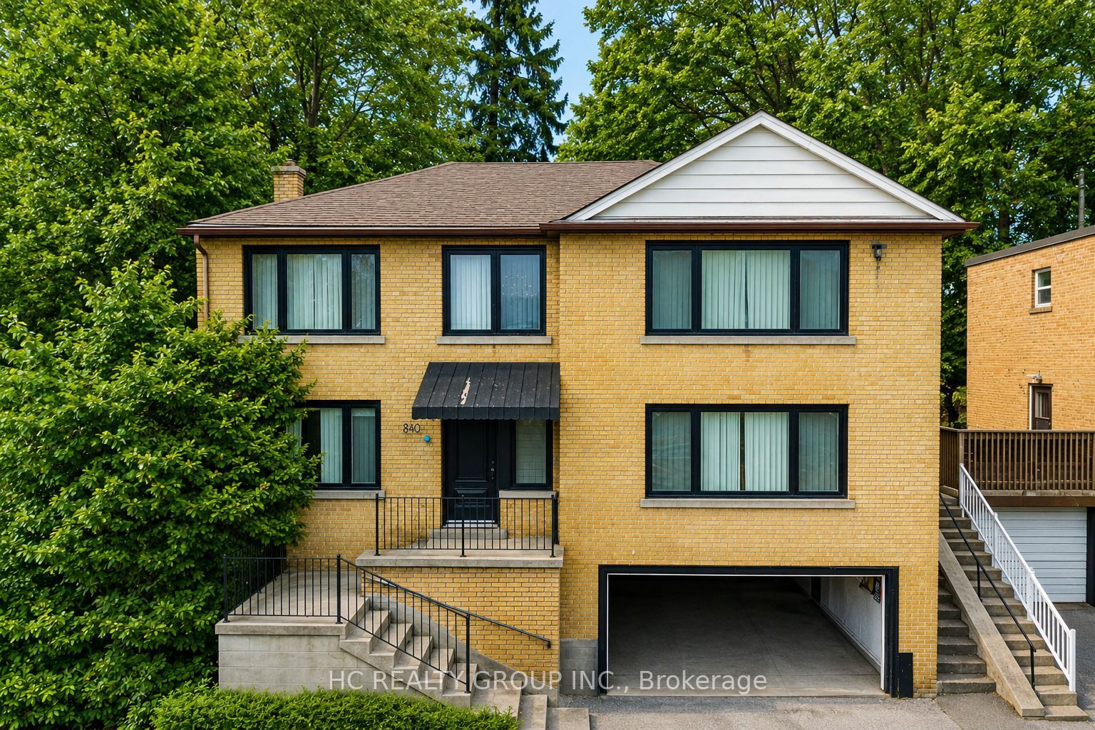 840 Davenport Road, Toronto, ON M6G 2B6 photo 2