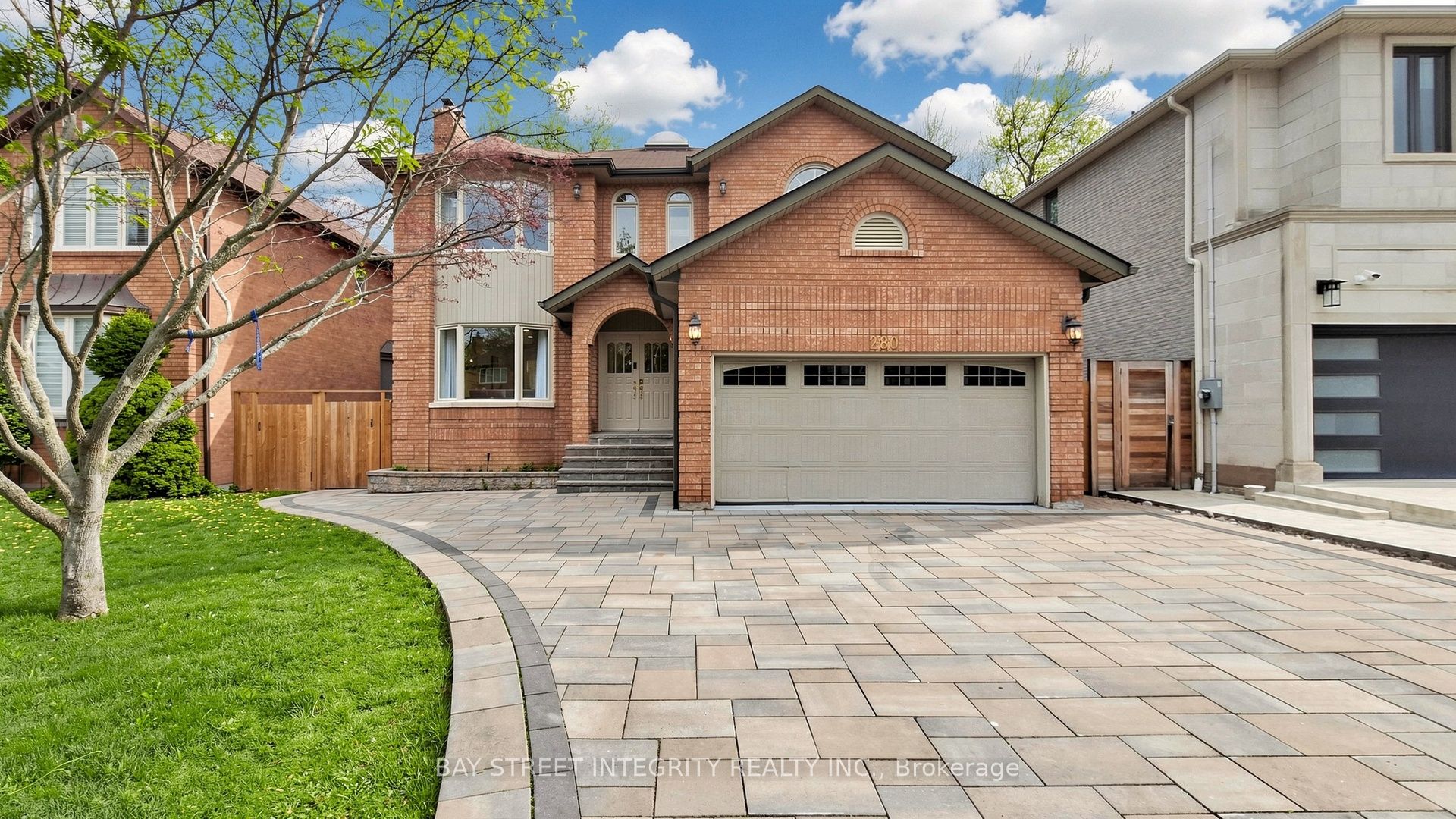 280 Kingsdale Avenue, Toronto C14, ON M2N 3X4
