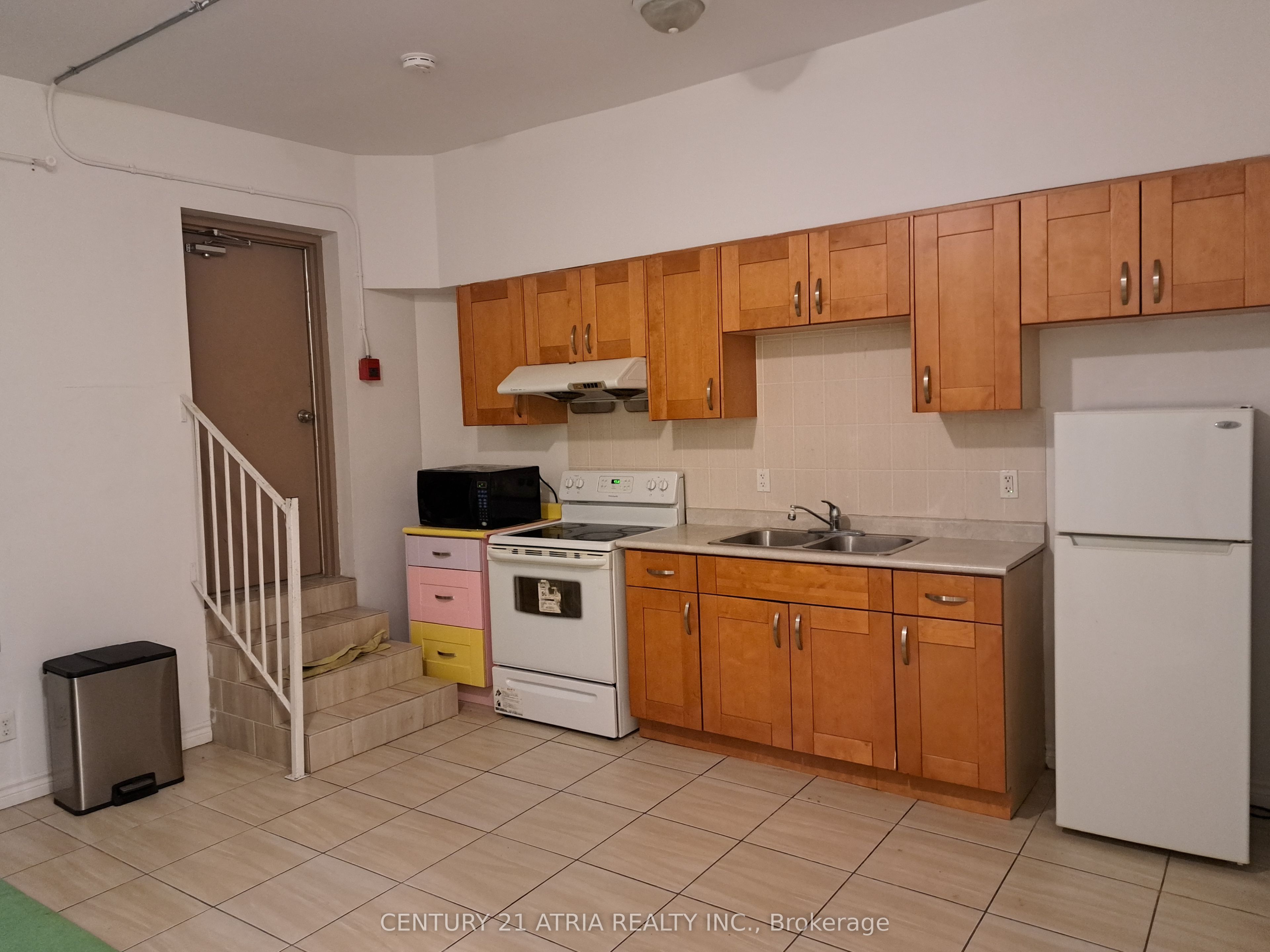 366 College Street 302, Toronto, ON M5T 1S6 photo 2