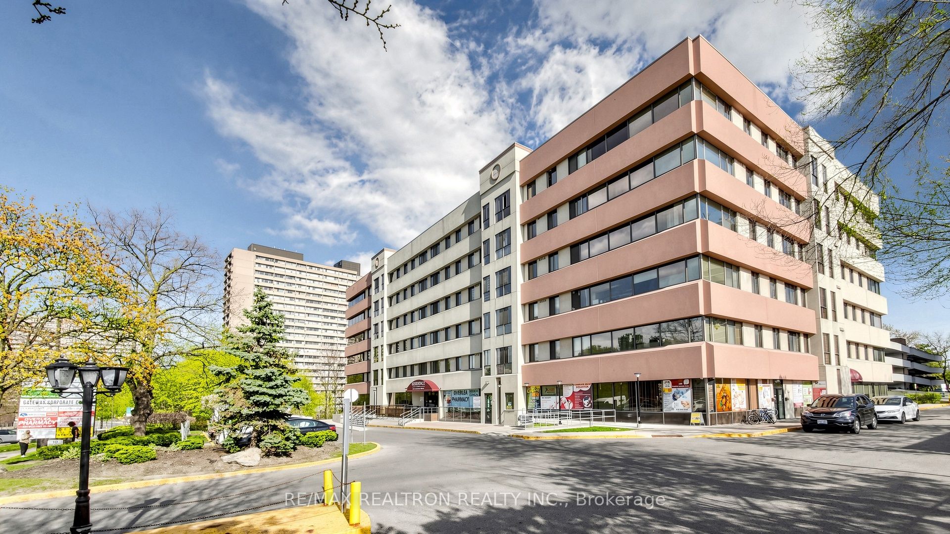10 Gateway Boulevard 616, Toronto, ON M3C 3A1 photo 2