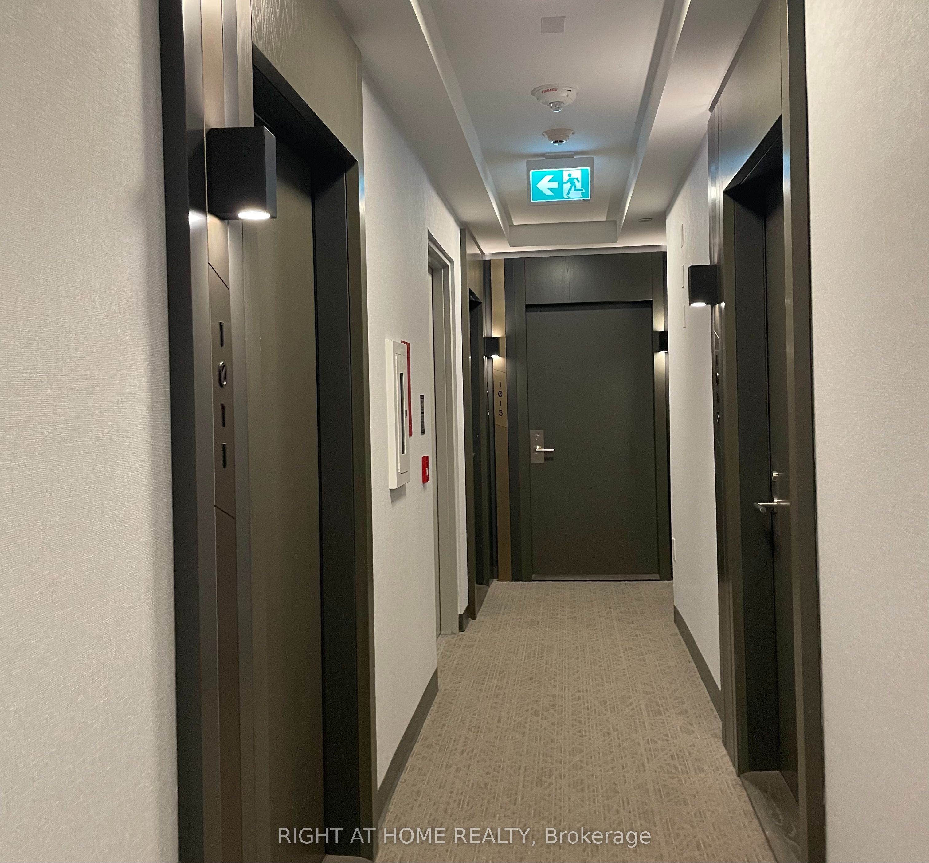 50 McCaul Street 1011 - Lease, Toronto, ON M5T 0B6 photo 4