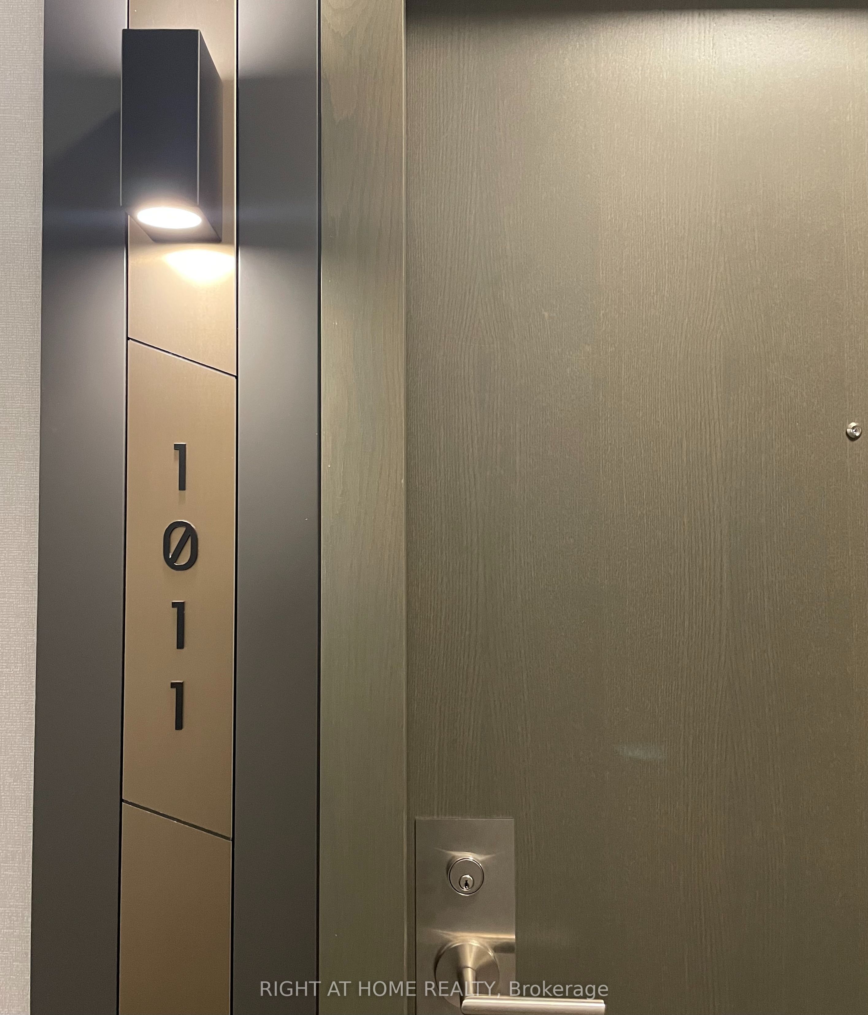 50 McCaul Street 1011 - Lease, Toronto, ON M5T 0B6 photo 5