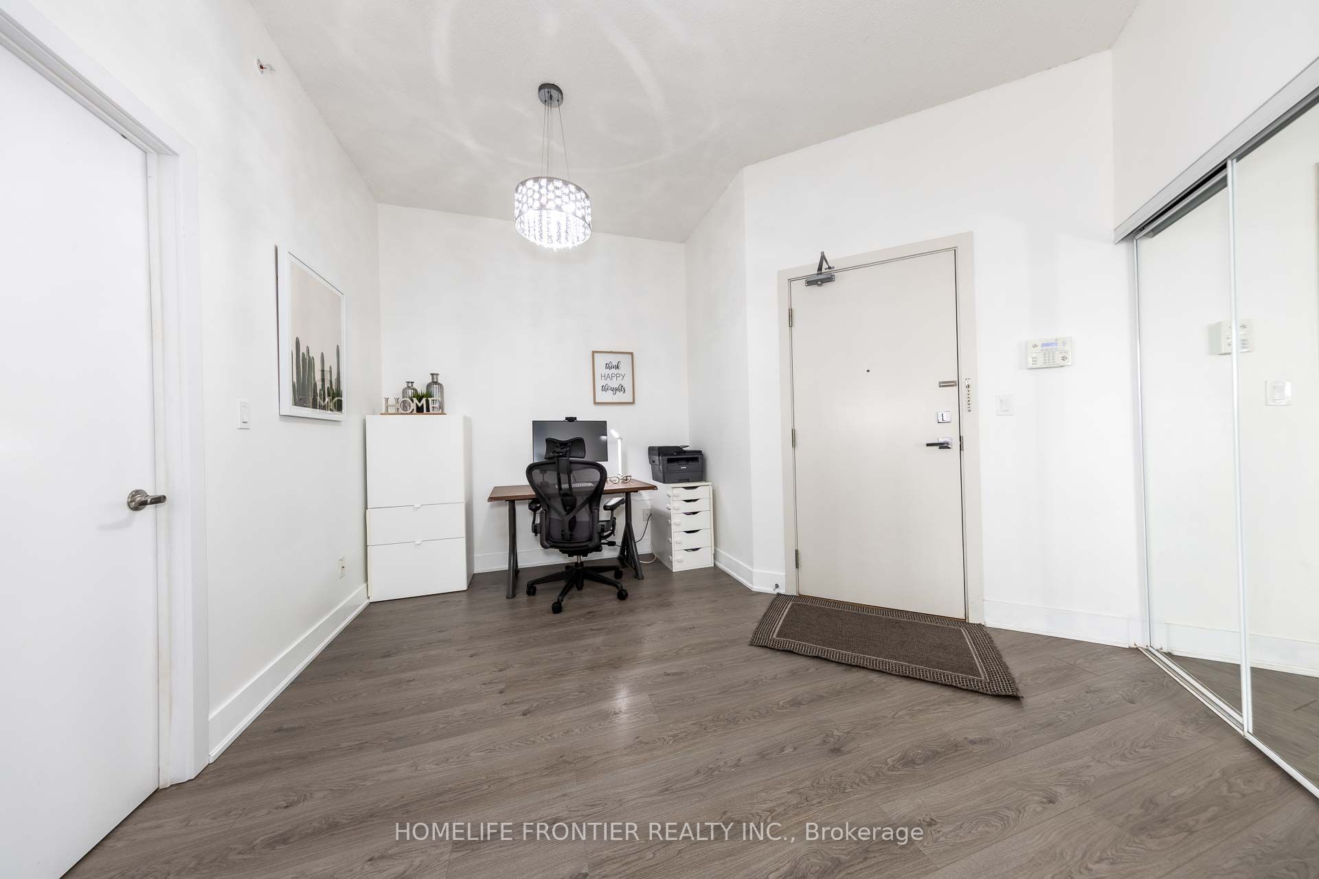 99 The Donway W 222, Toronto, ON M3C 0N8 photo 4