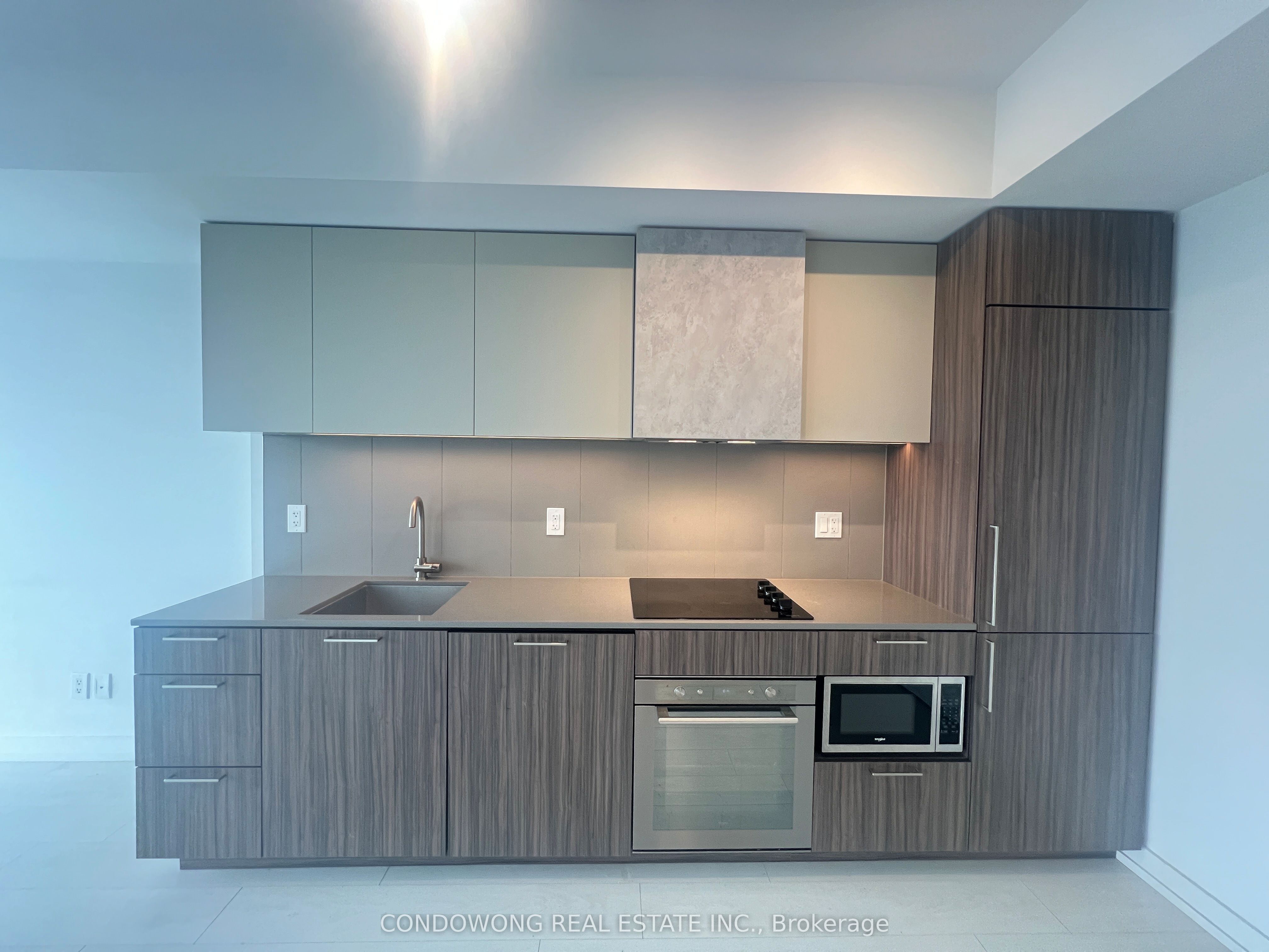 19 Western Battery Road 3118, Toronto, ON M6K 0E3 photo 2