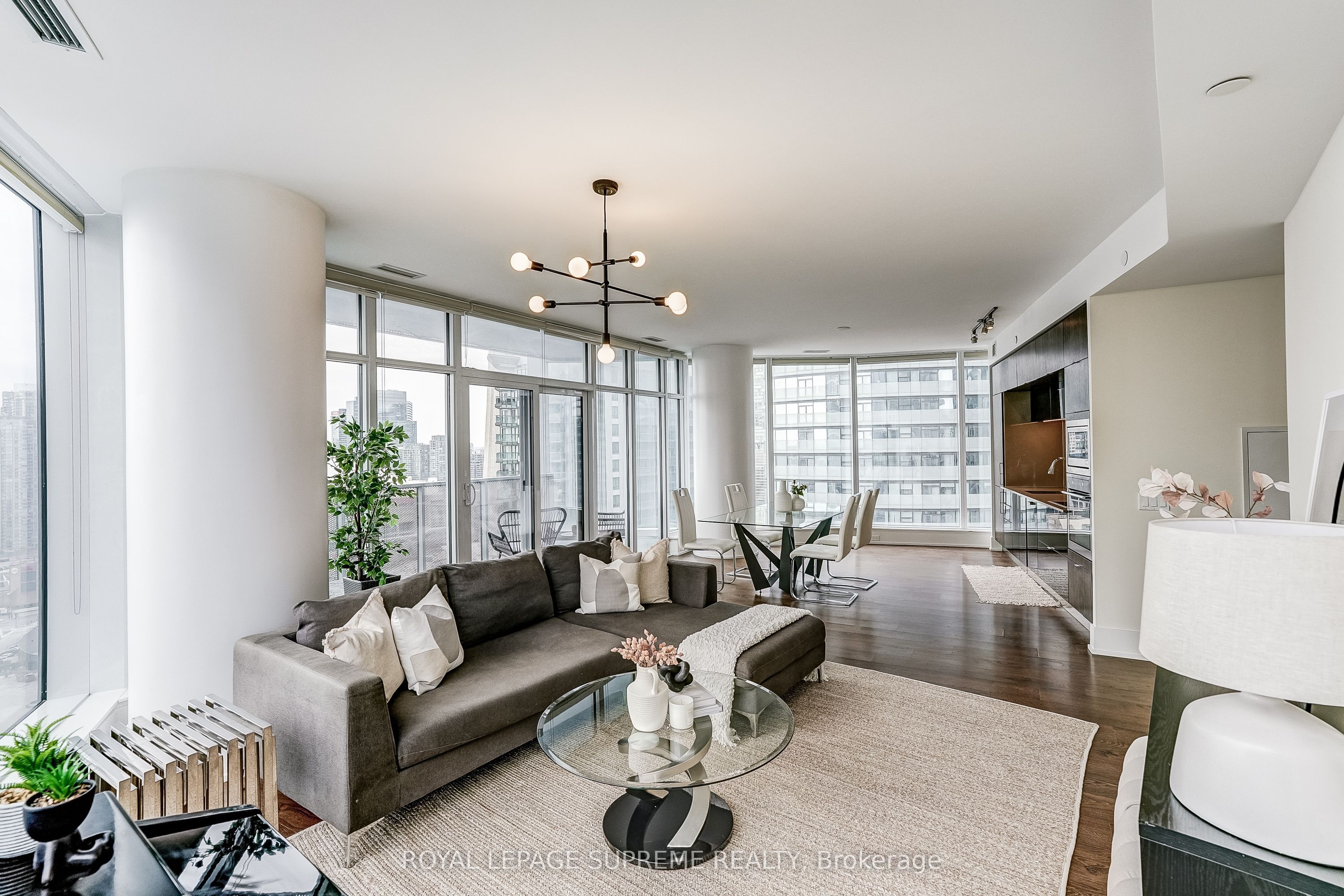 10 York Street 3010, Toronto, ON M5J 0E1 photo 2