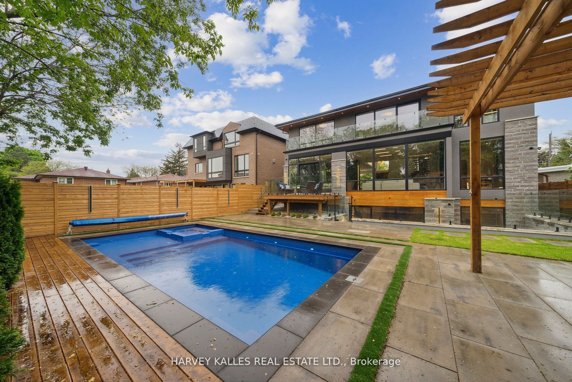 139 Newton Drive, Toronto, ON M2M 2N4 photo 3