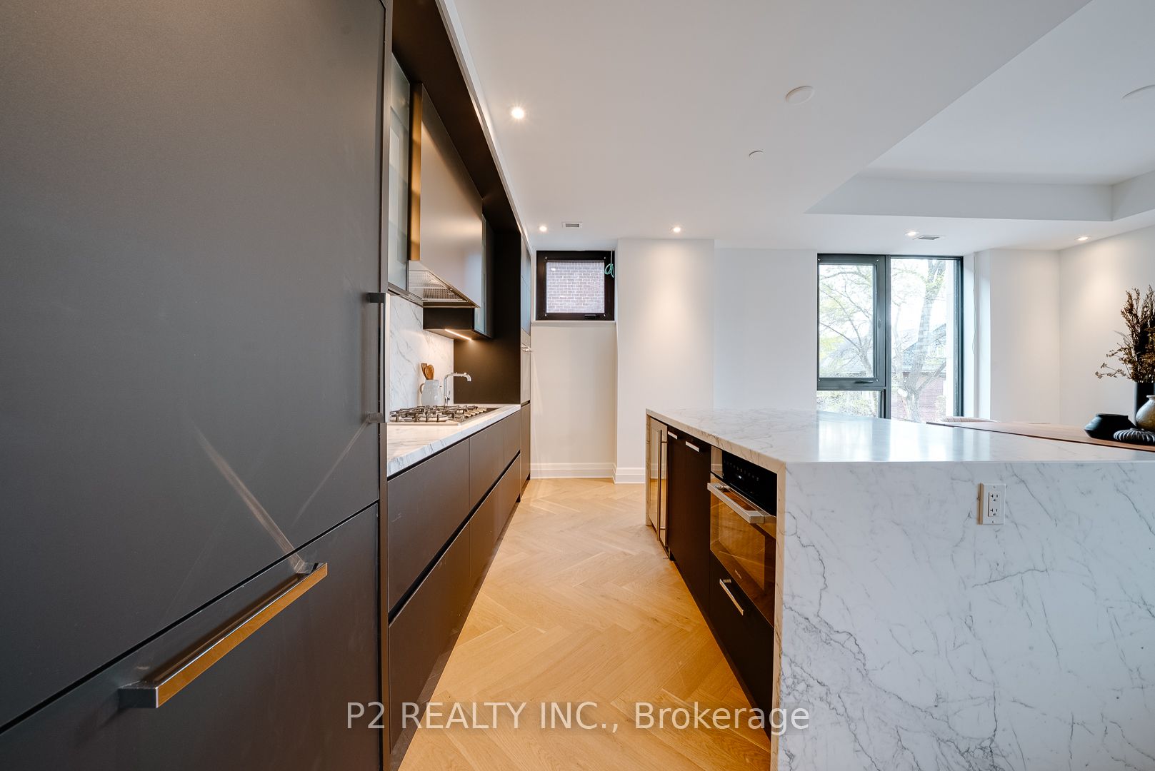 2 Forest Hill Road 311, Toronto, ON M4V 2L3 photo 5
