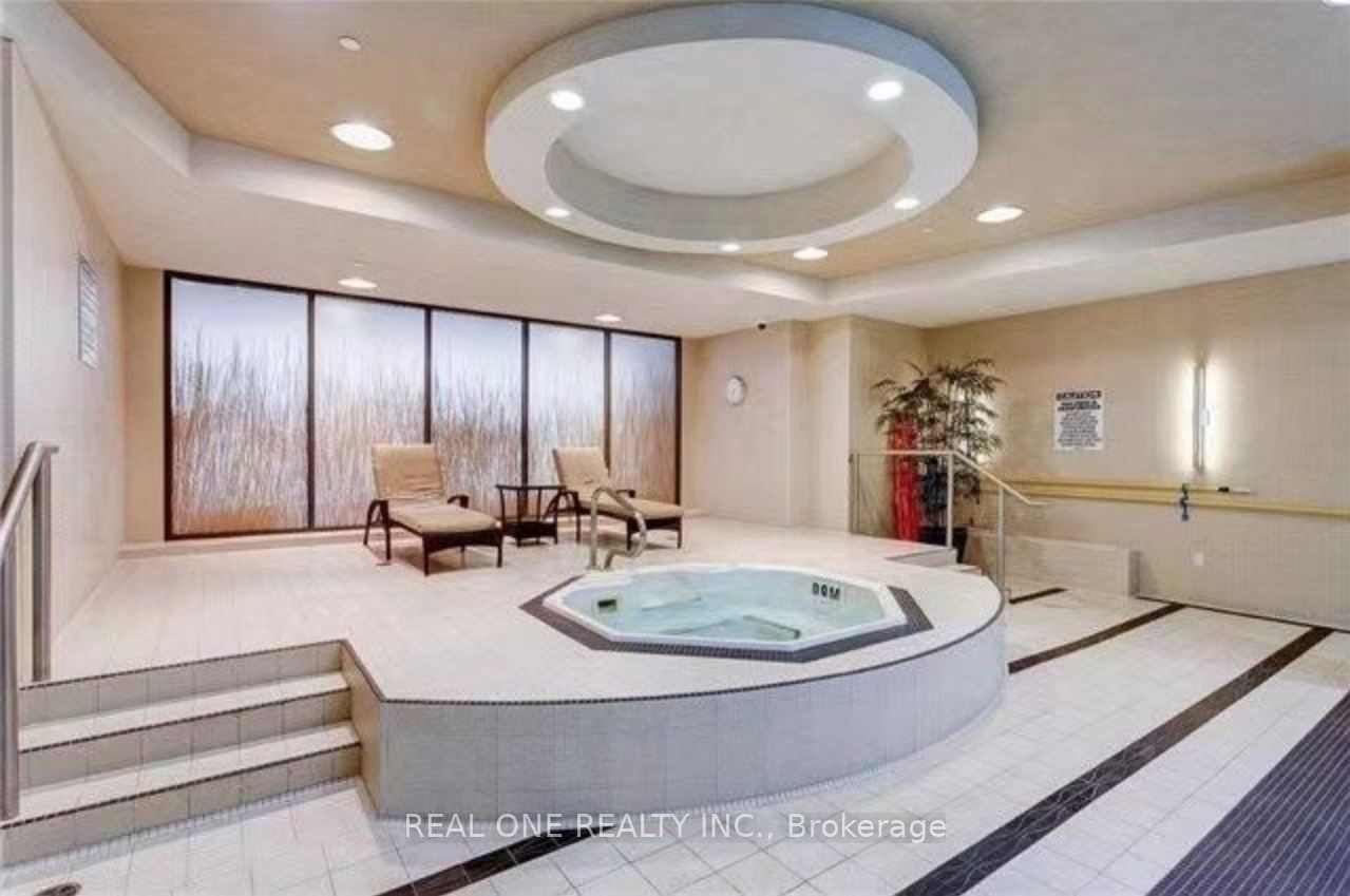 10 Northtown Way 1309, Toronto, ON M2N 7L4 photo 5