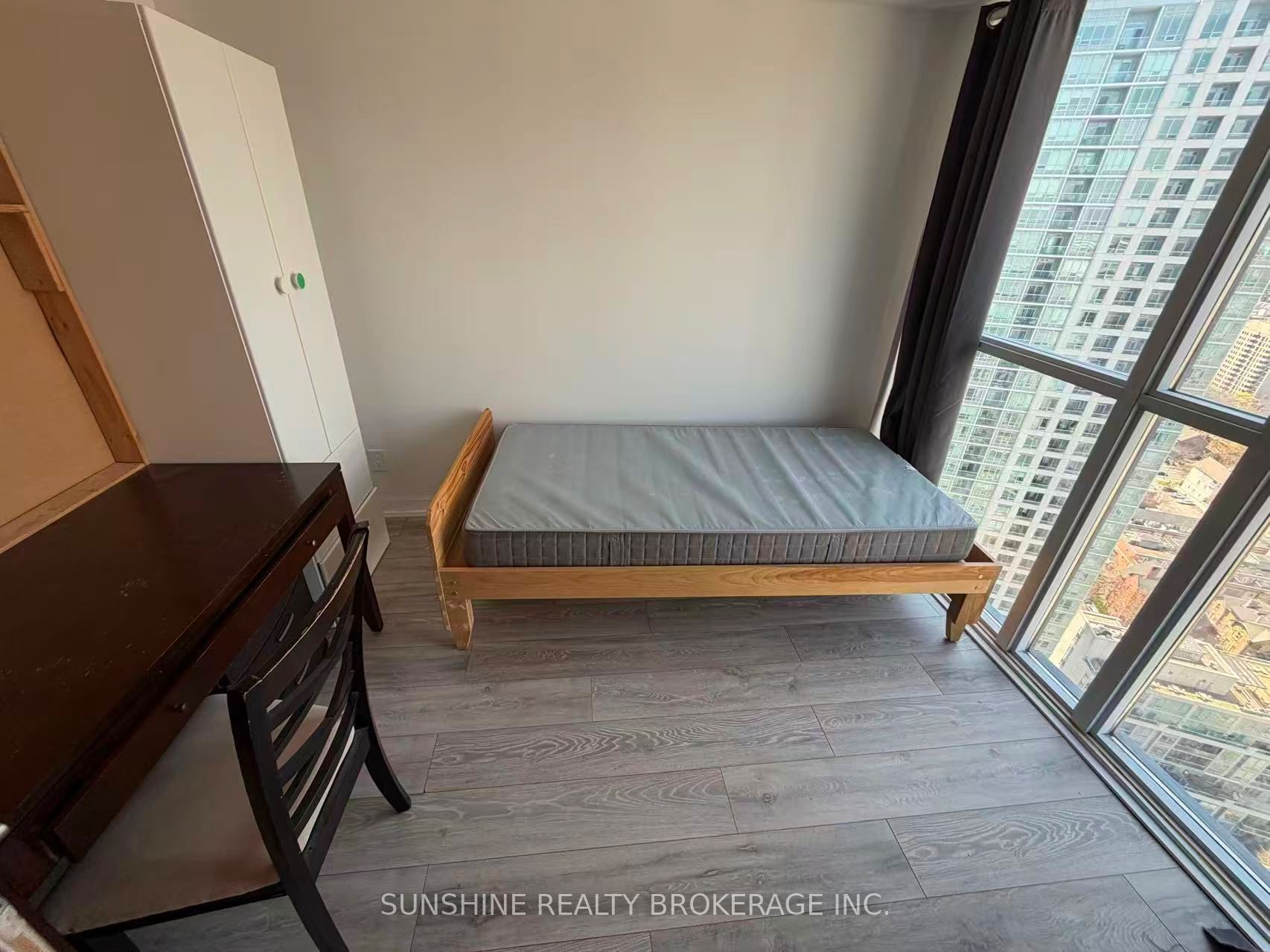 159 Wellesley Street E 3210 Shared Kitchen Bath, Toronto, ON M4Y 0H5 photo 5