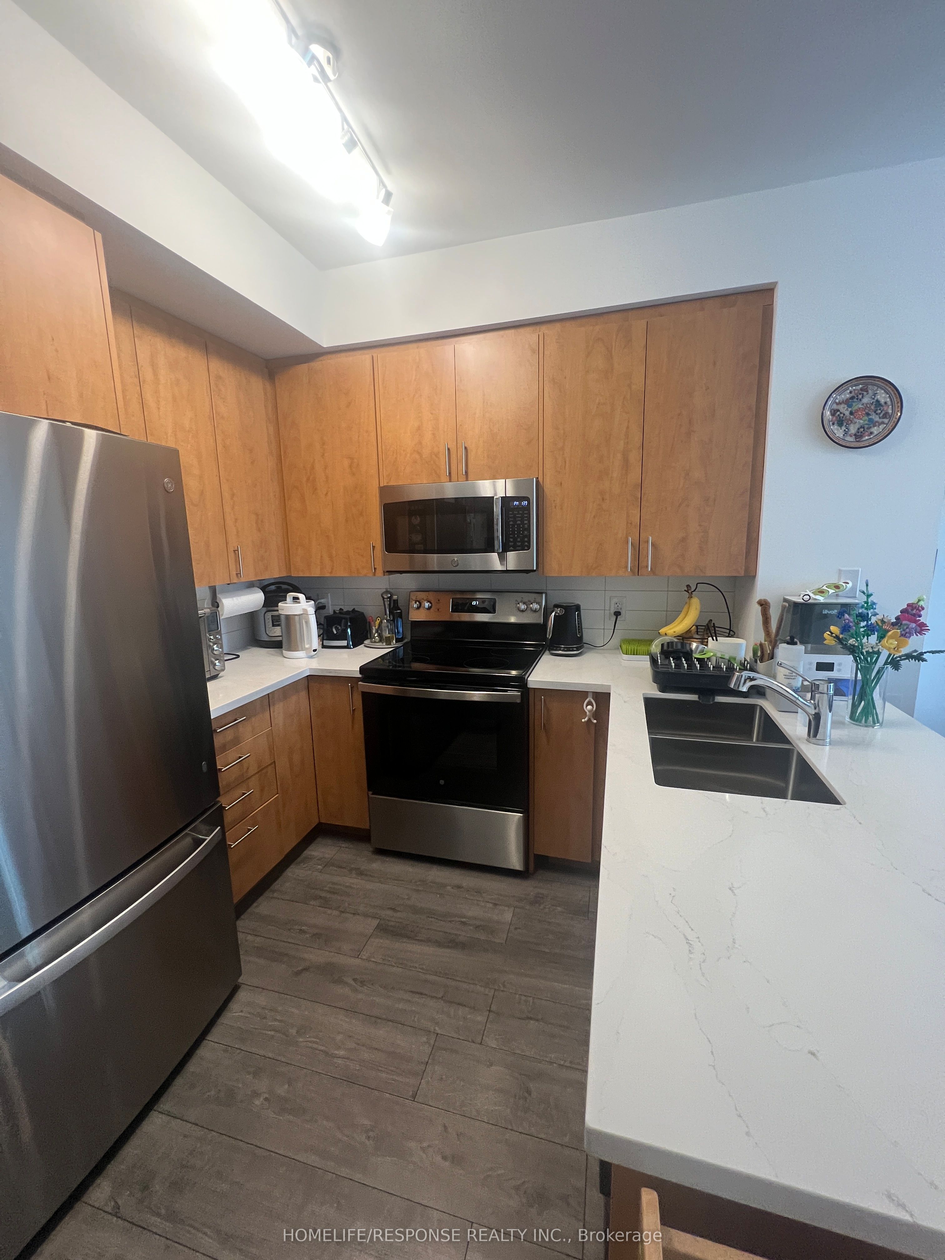438 King Street W 1212, Toronto, ON M5V 3T9 photo 4