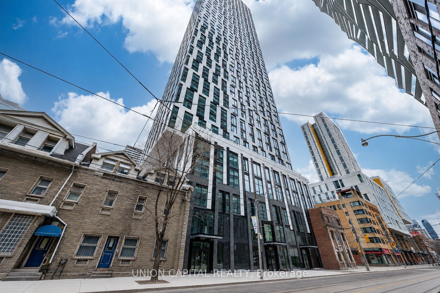 252 Church Street 5511, Toronto, ON M5B 0E6