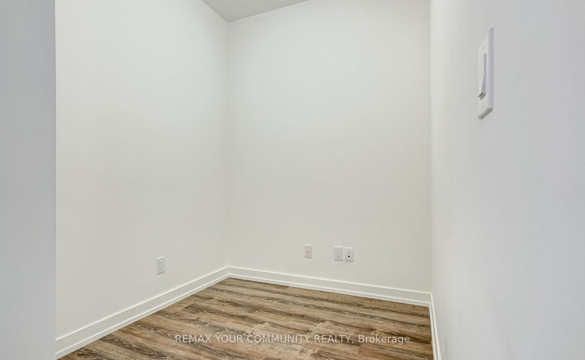 200 Sackville Street 1309, Toronto, ON M5A 0C4 photo 3