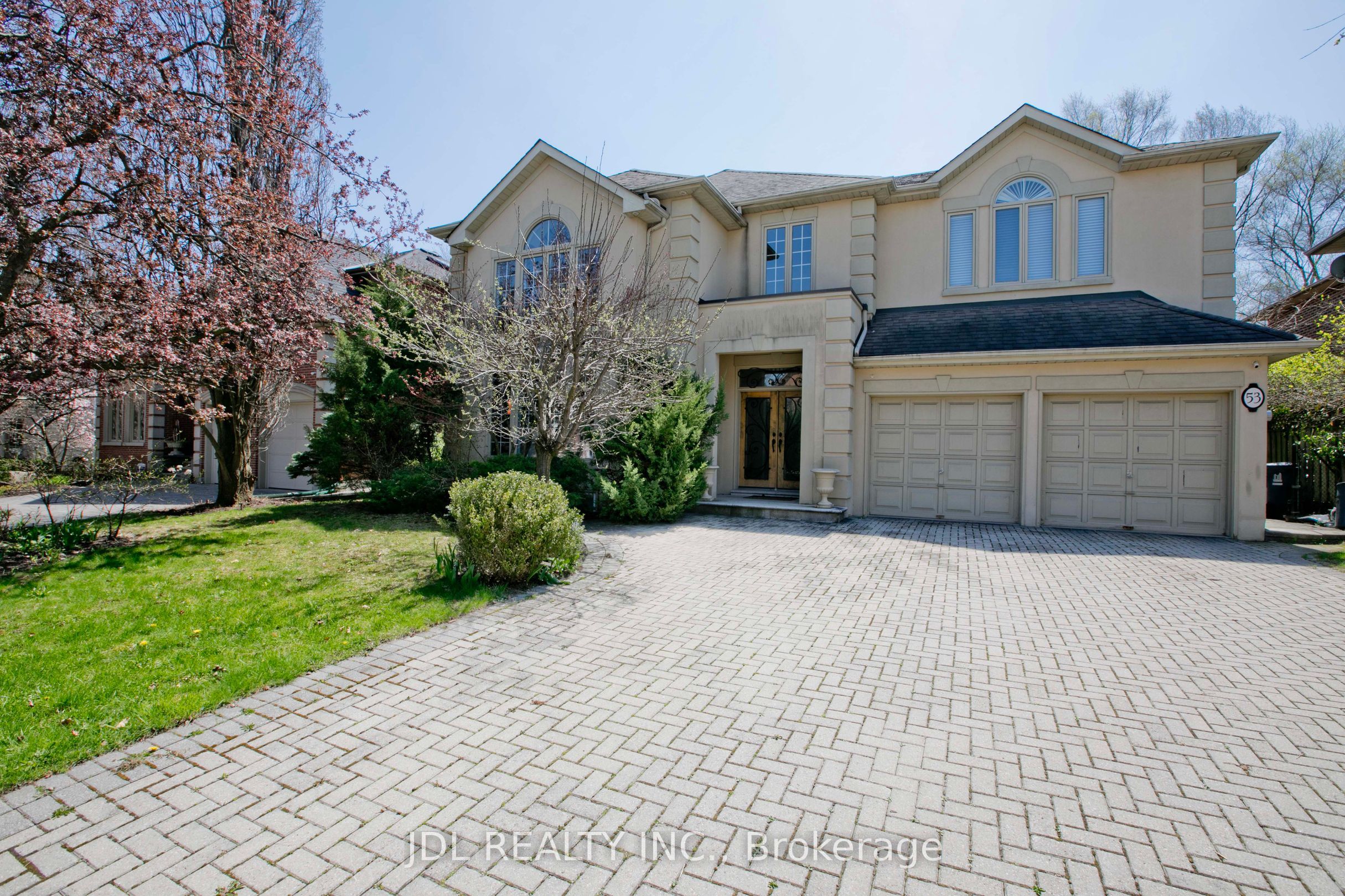 53 Aldershot Crescent, Toronto, ON M2P 1L7