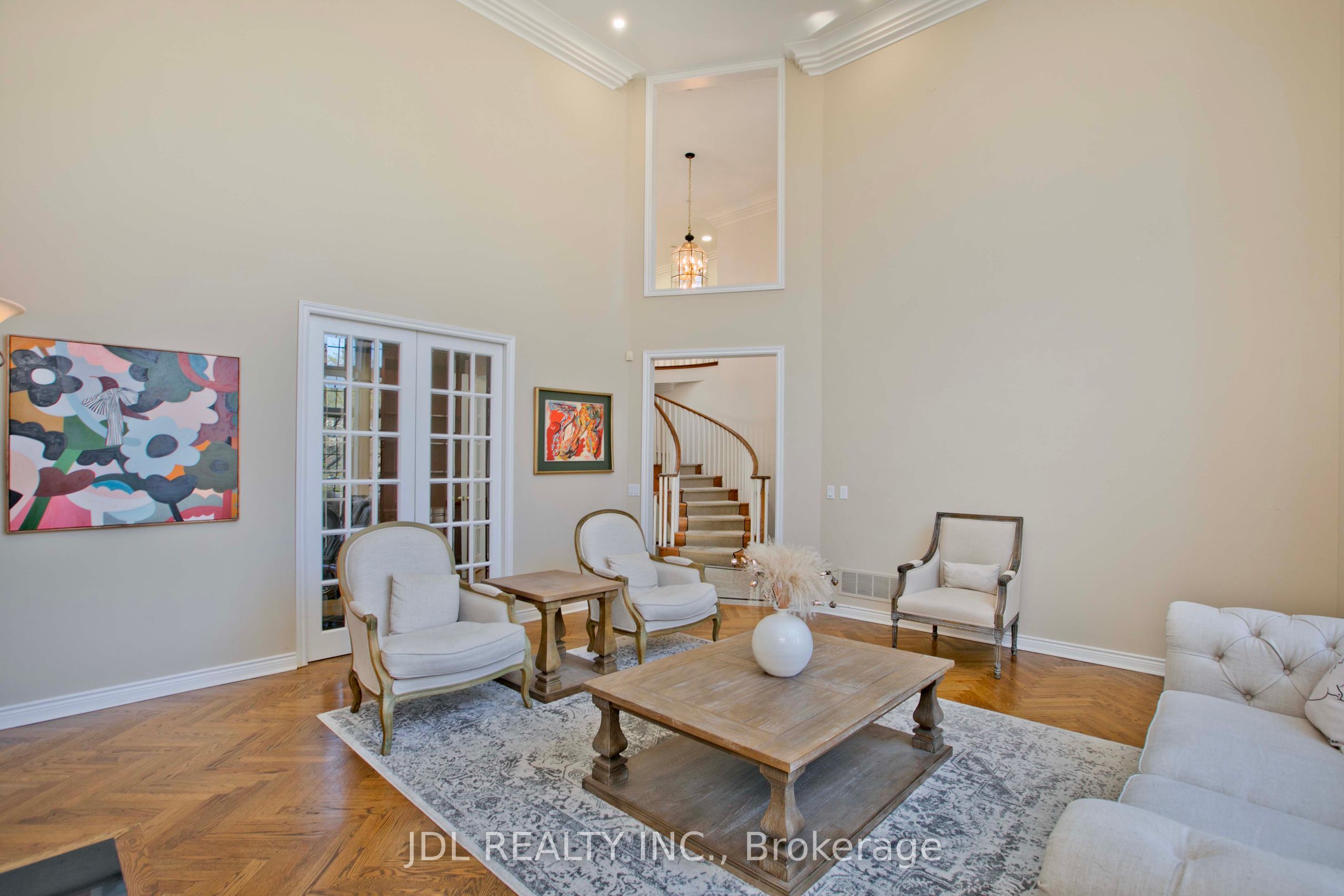 53 Aldershot Crescent, Toronto, ON M2P 1L7 photo 4